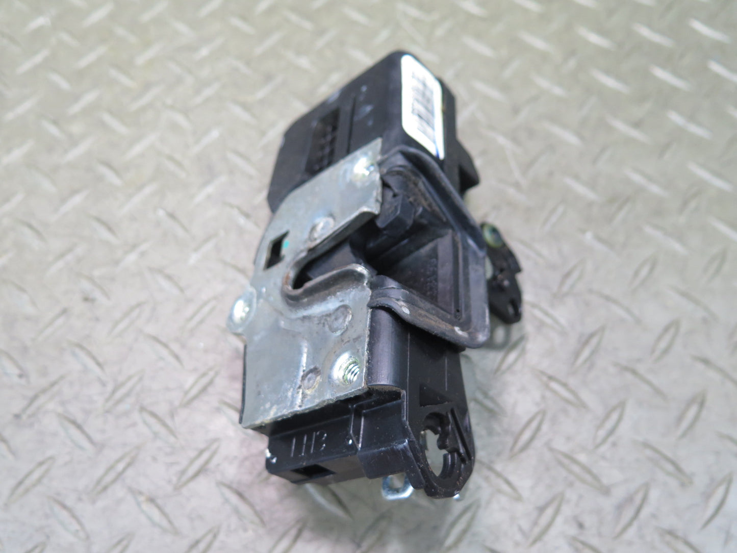 2003-2007 Hummer H2 Front Left Side Door Lock Latch Actuator