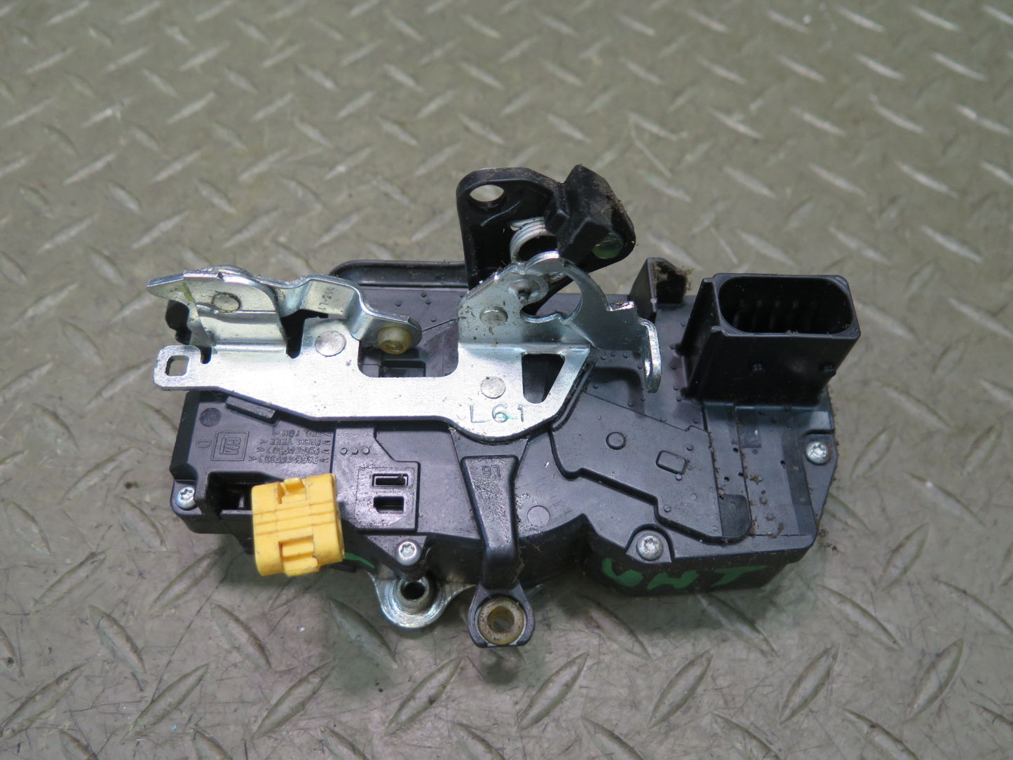 2003-2007 Hummer H2 Front Left Side Door Lock Latch Actuator