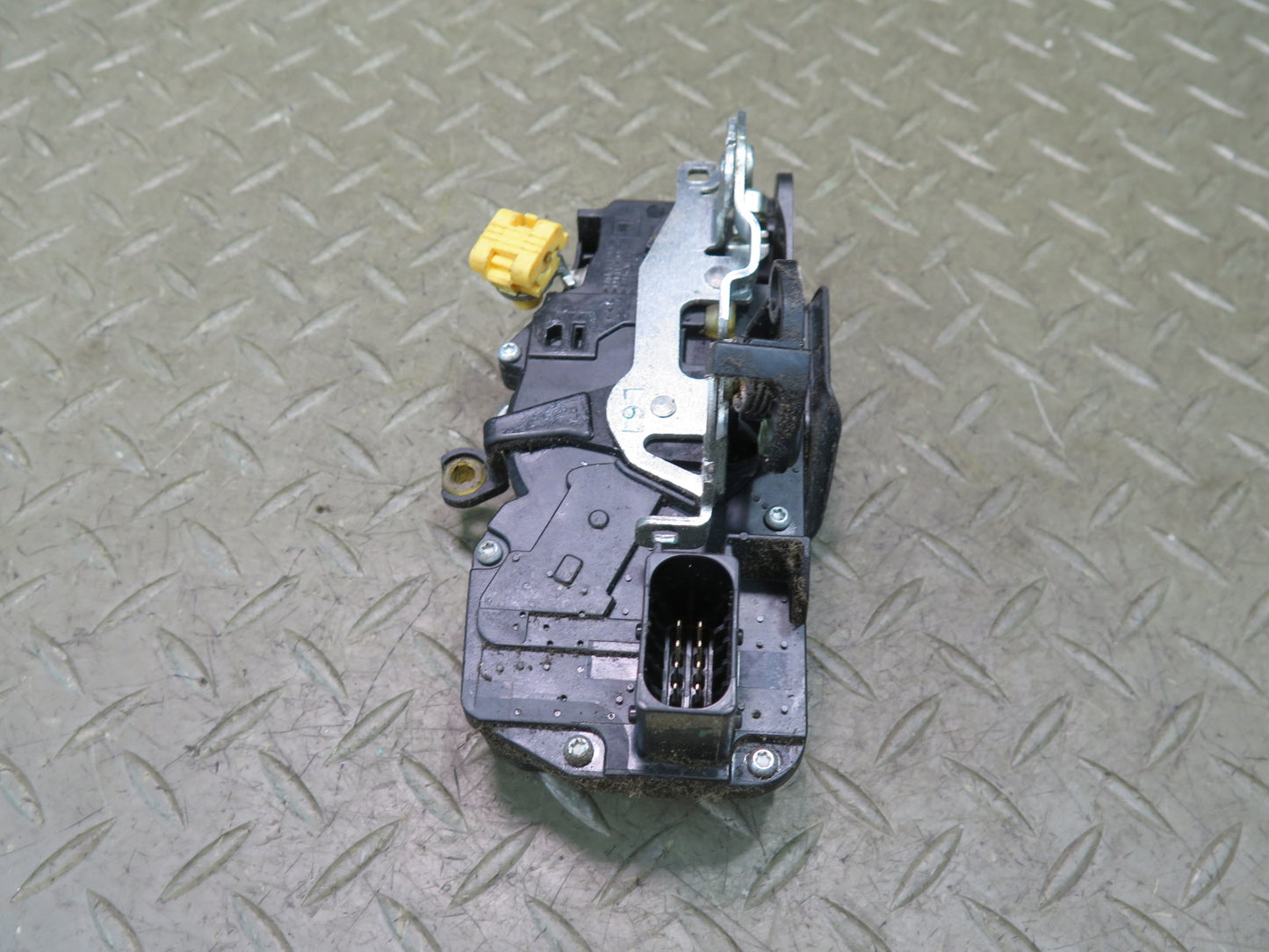 2003-2007 Hummer H2 Front Left Side Door Lock Latch Actuator