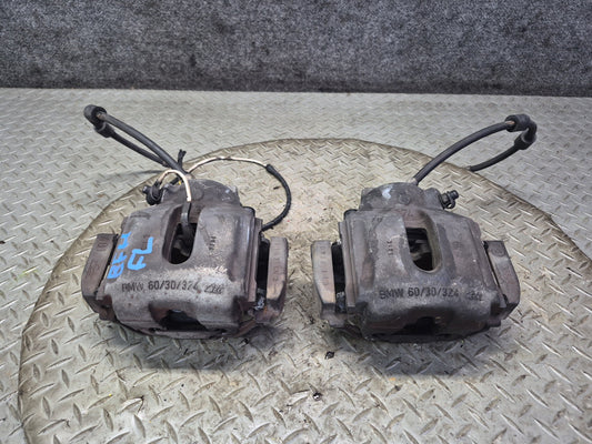 97-03 BMW E39 540i RWD Set of 2 Front Left & Right Brake Caliper OEM