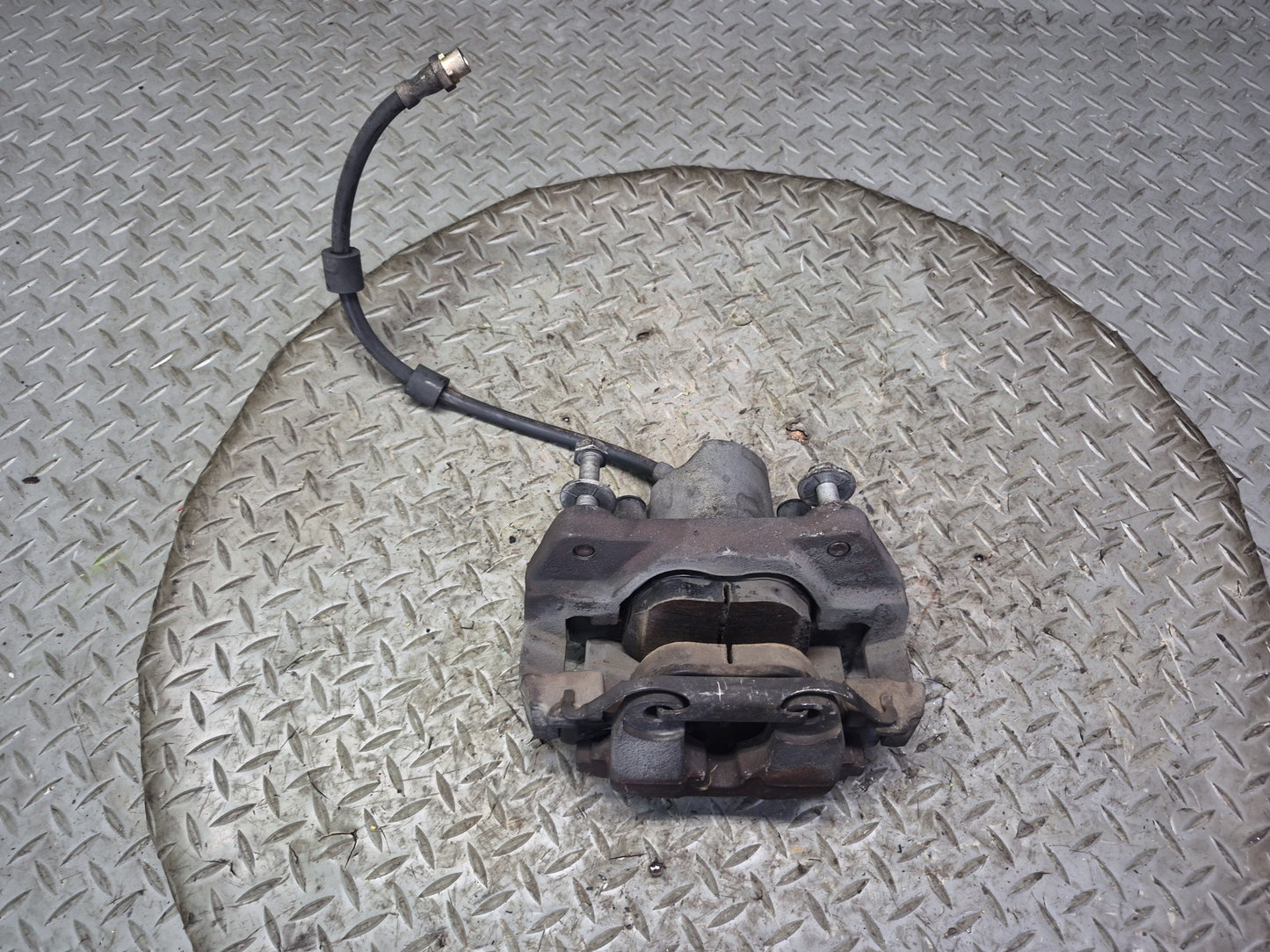 97-03 BMW E39 540i RWD Set of 2 Front Left & Right Brake Caliper OEM