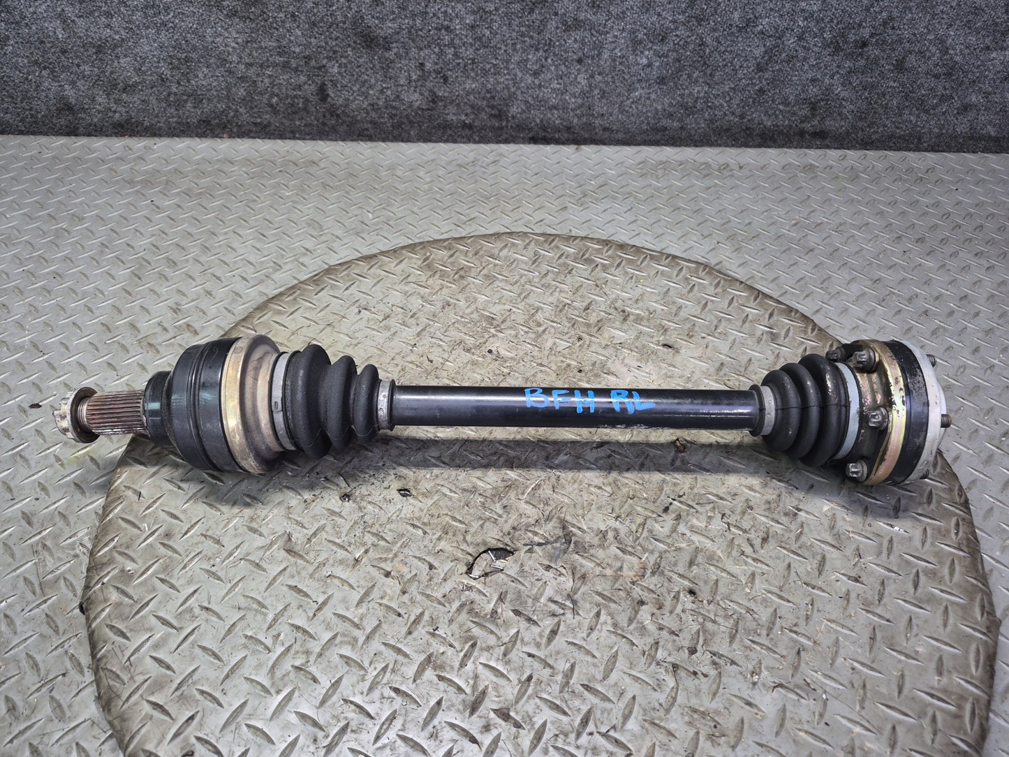 97-03 BMW E39 540i RWD M/T Rear Left or Right Axle Shaft 1229143 OEM