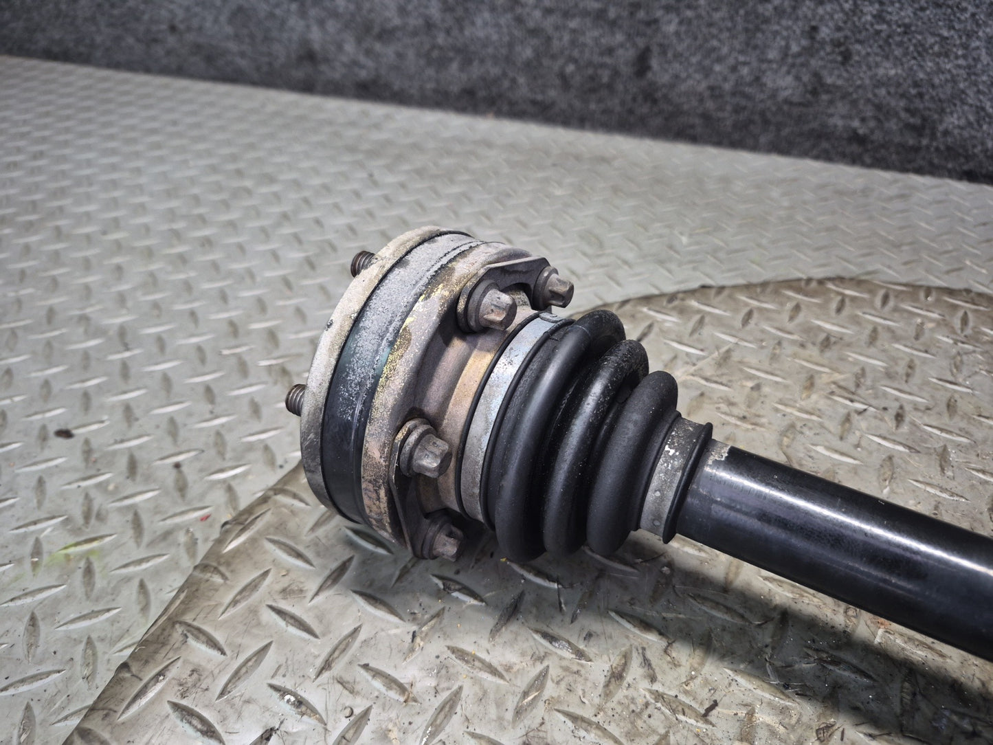 97-03 BMW E39 540i RWD M/T Rear Left or Right Axle Shaft 1229143 OEM