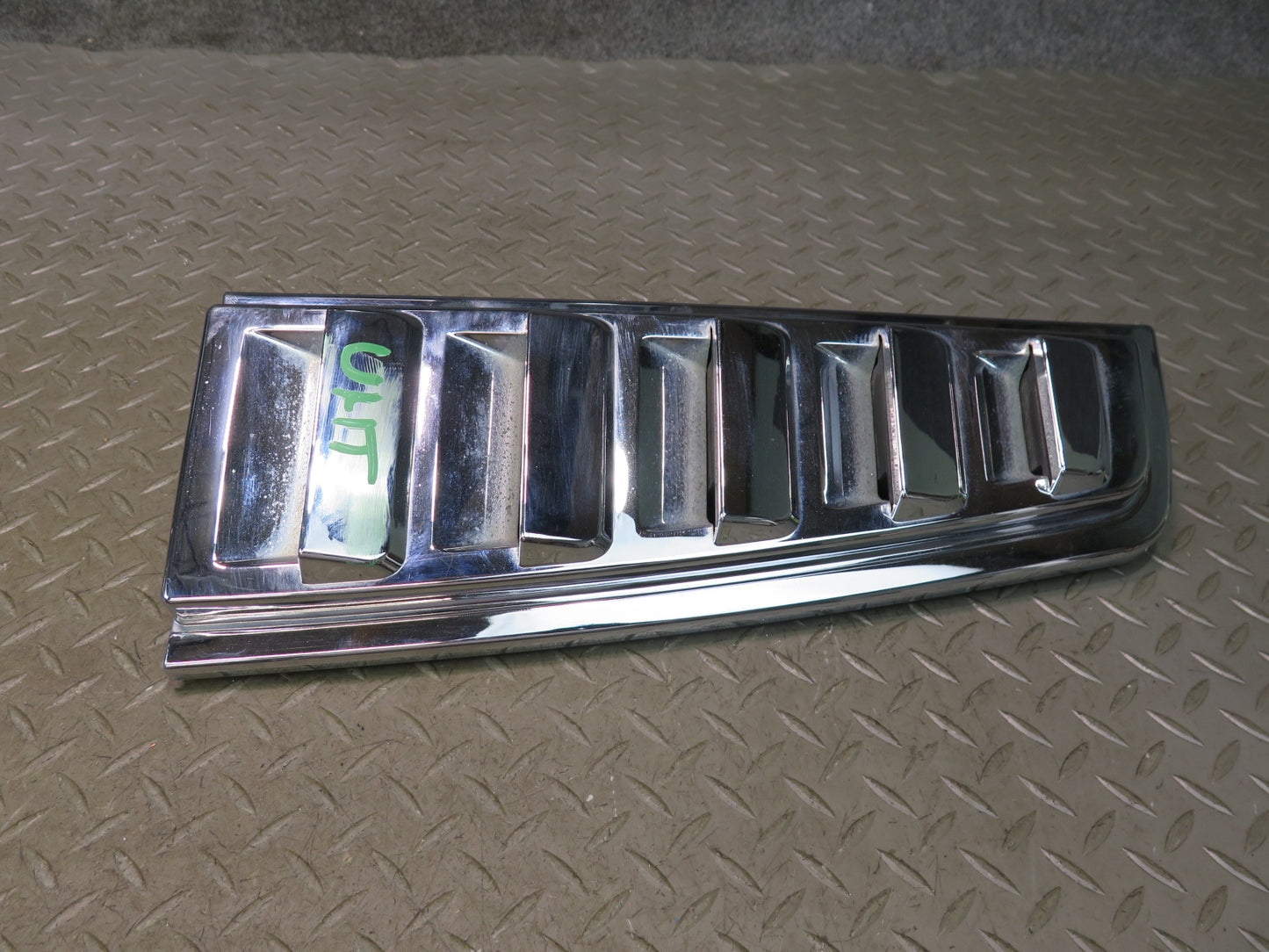 2003-2009 Hummer H2 Rear Upper Tail Light Air Vent Applique Trim Grille Set of 2