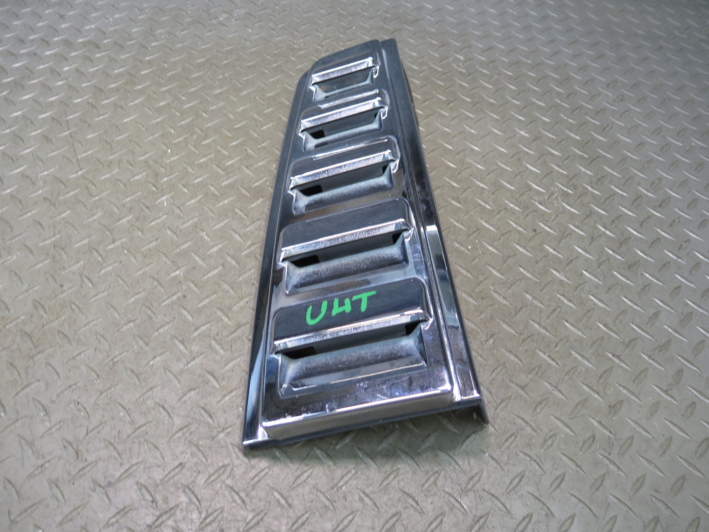 2003-2009 Hummer H2 Rear Upper Tail Light Air Vent Applique Trim Grille Set of 2