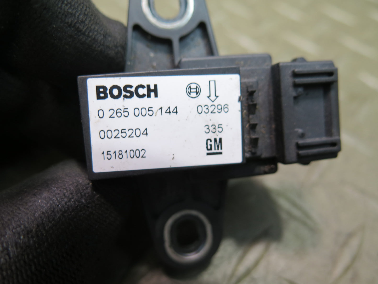 2003-2007 Hummer H2 YAW Turn Rate Acceleration Speed Sensor 15181002