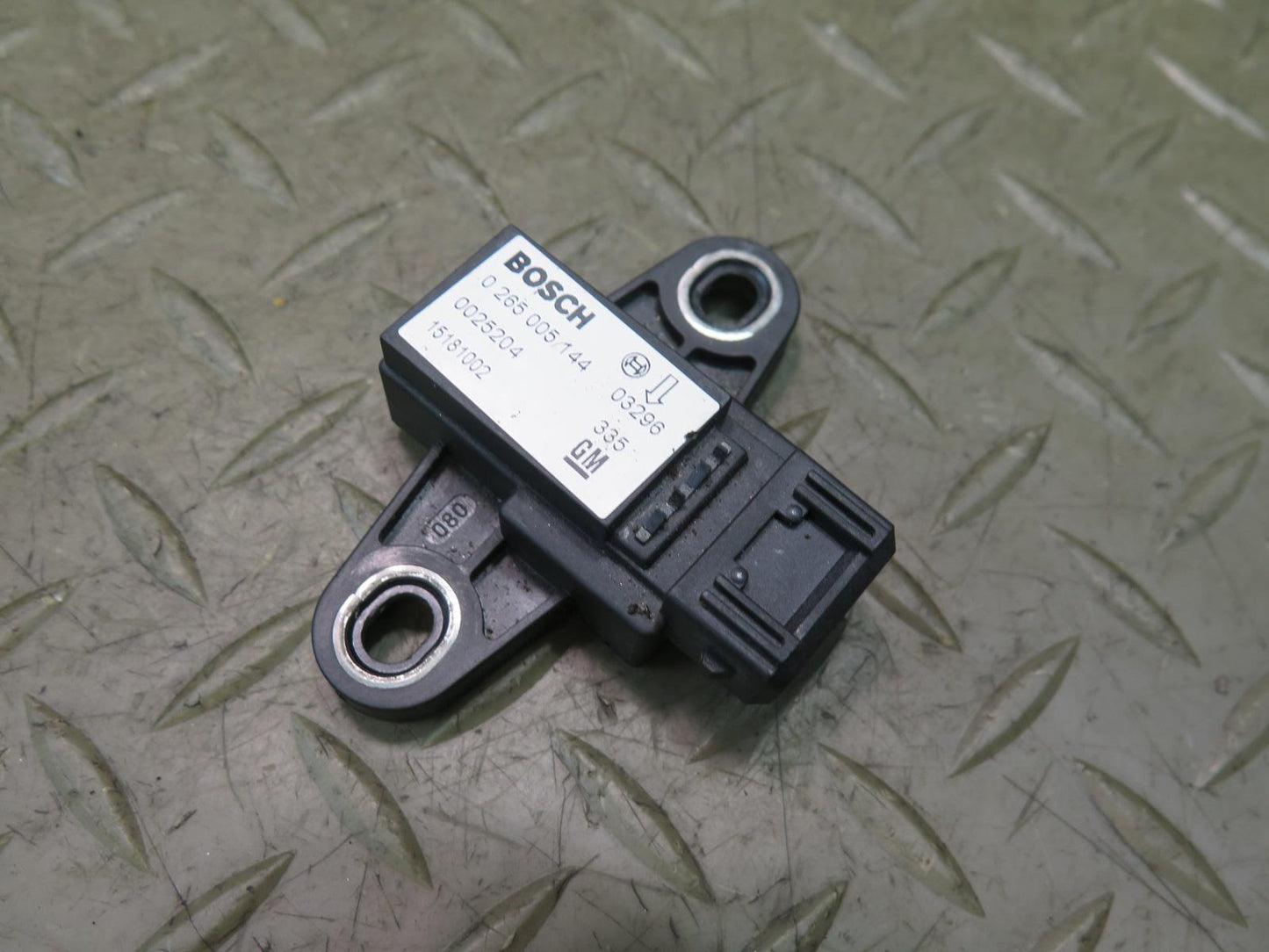 2003-2007 Hummer H2 YAW Turn Rate Acceleration Speed Sensor 15181002