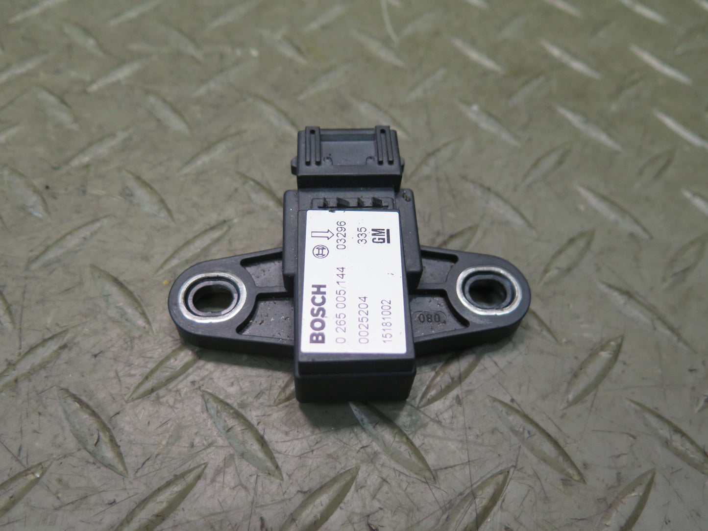 2003-2007 Hummer H2 YAW Turn Rate Acceleration Speed Sensor 15181002