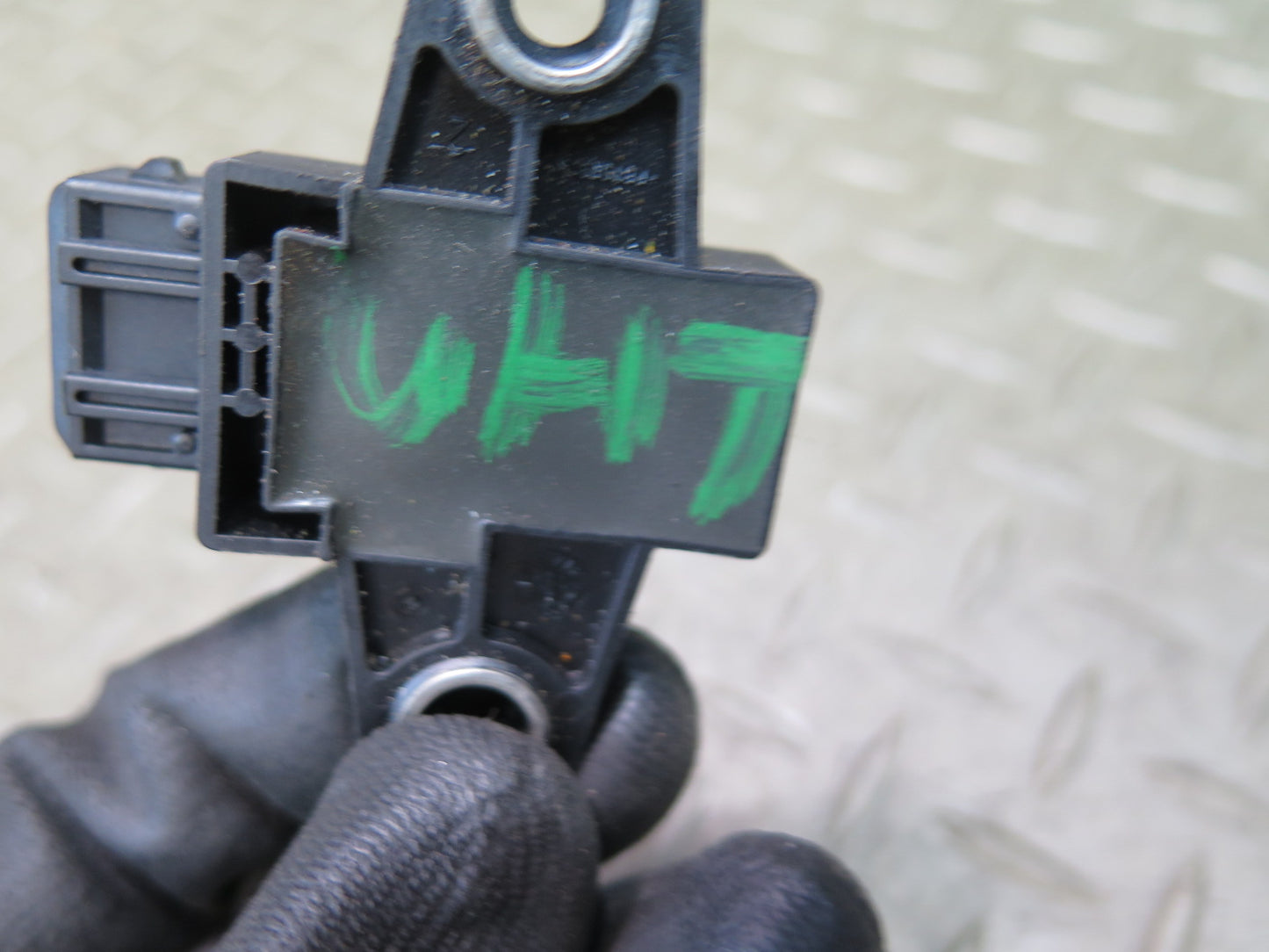 2003-2007 Hummer H2 YAW Turn Rate Acceleration Speed Sensor 15181002