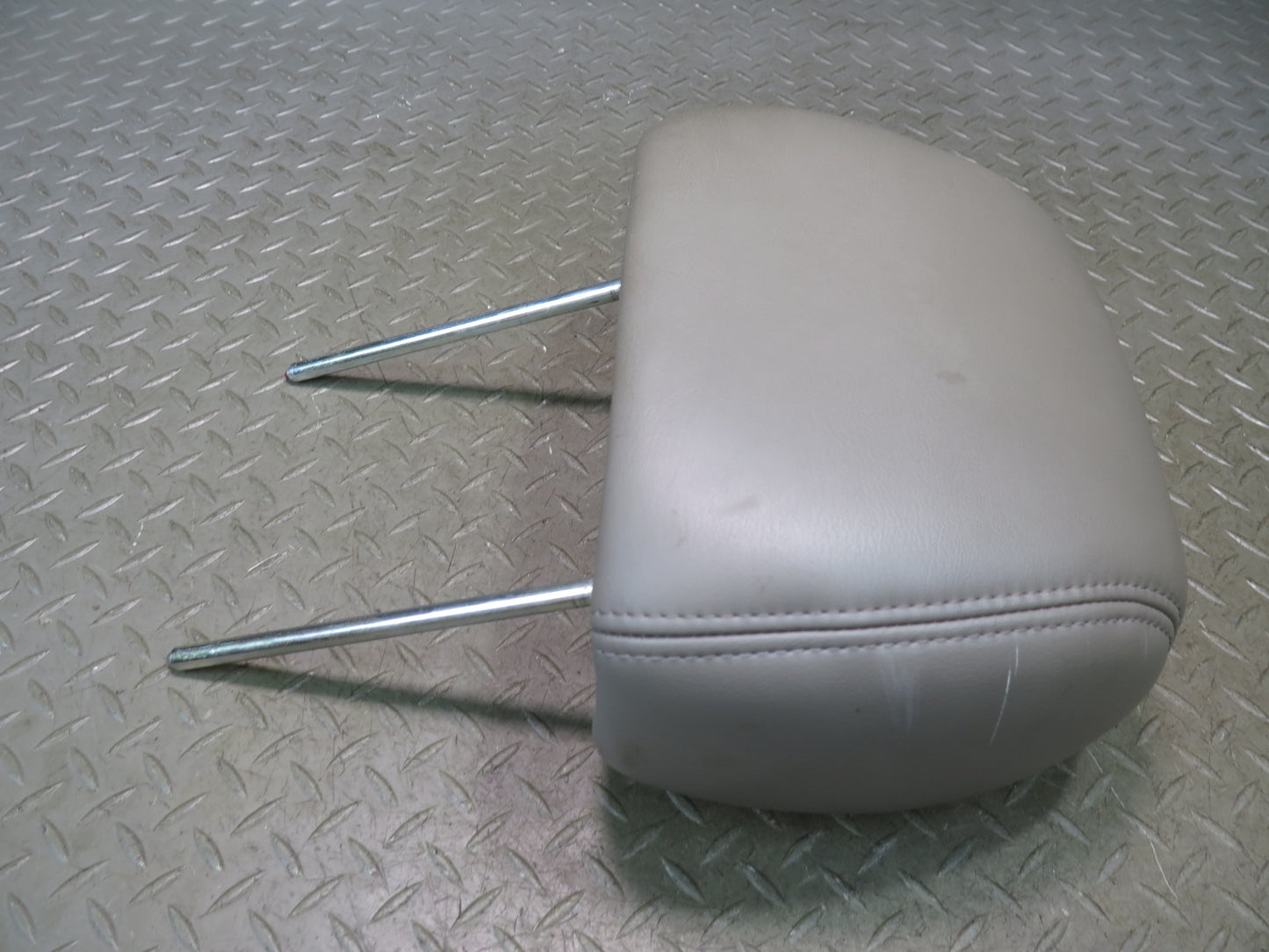 2003-2007 Hummer H2 Front Right & Left Side Seat Headrest Leather Set