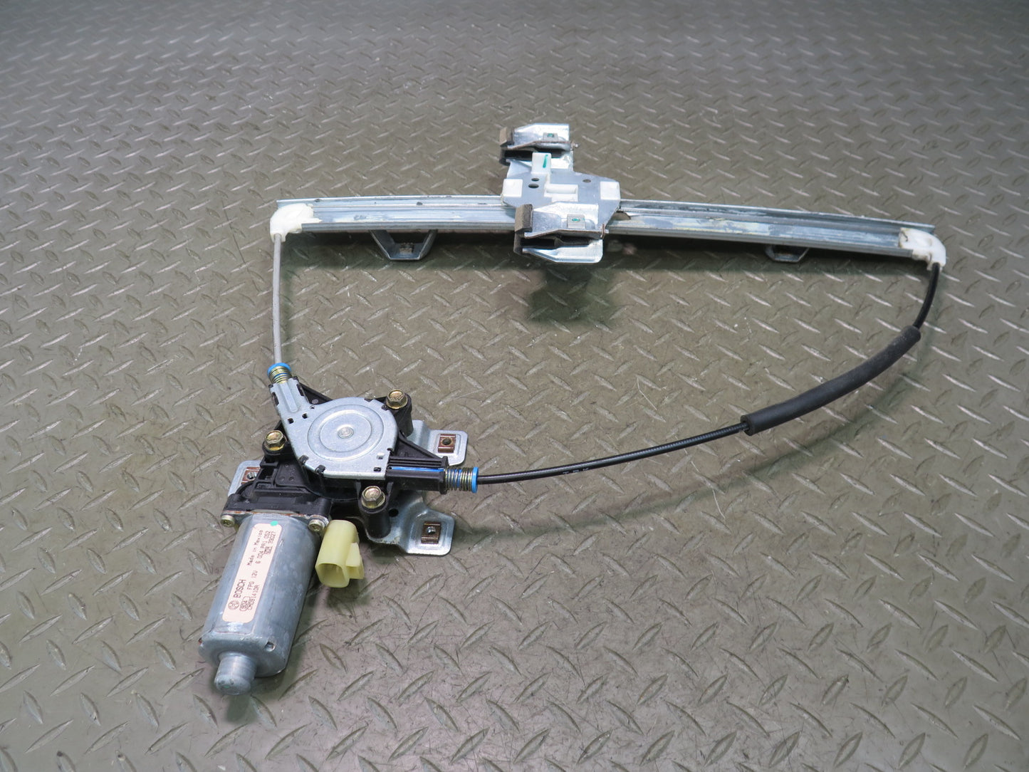 2003-2009 Hummer H2 Rear Left Side Door Window Regulator W/ Motor