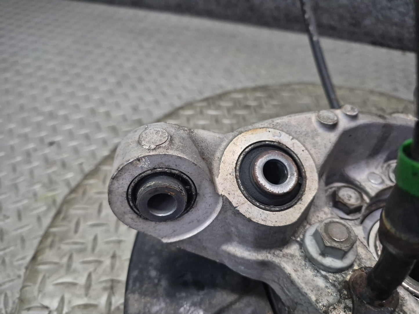 10-20 Nissan Z34 370Z Rear Right Spindle Knuckle Wheel Hub Bearing 72K Miles OEM