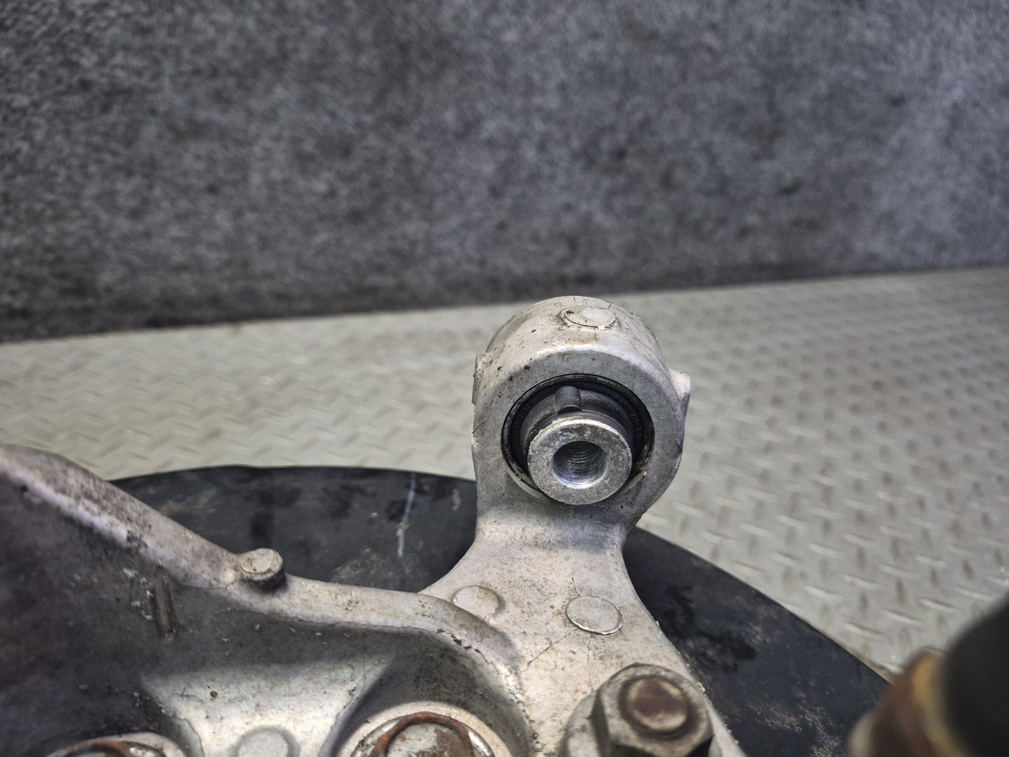 10-20 Nissan Z34 370Z Rear Right Spindle Knuckle Wheel Hub Bearing 72K Miles OEM