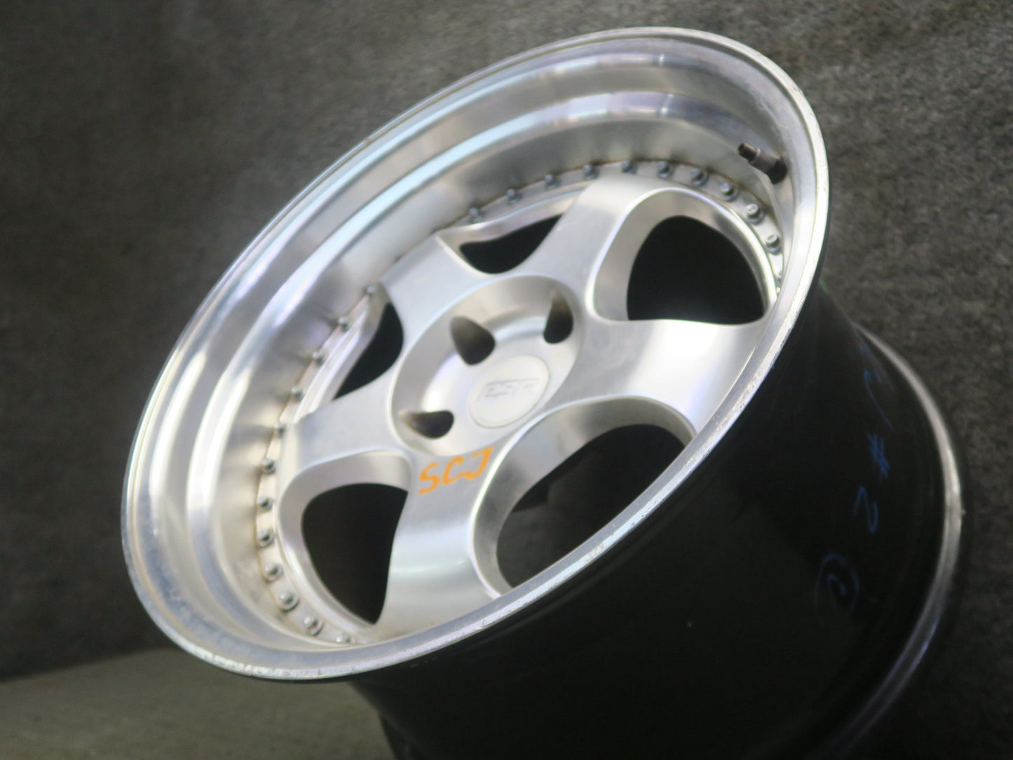 Set of 4 ESR SR06 Wheel R18" Rim 18x10.5J ET15 5x114.3mm