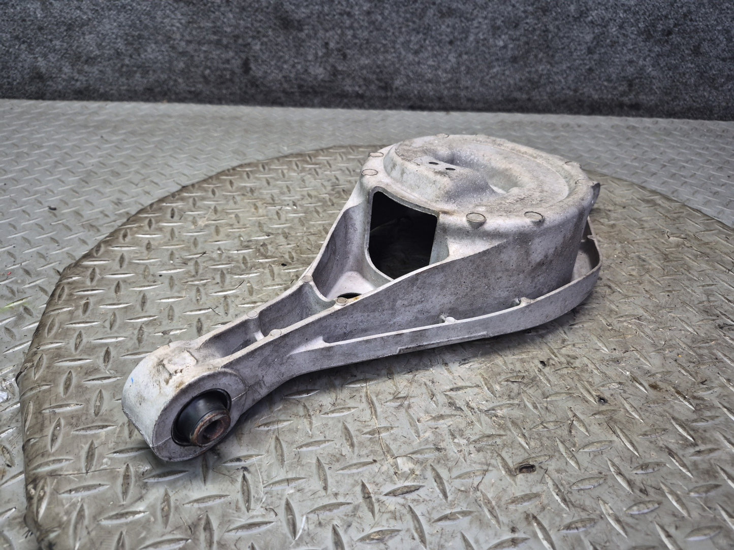 09-20 Nissan 370Z Z34 Set of 3 Rear Right Control Arm 72K Miles OEM