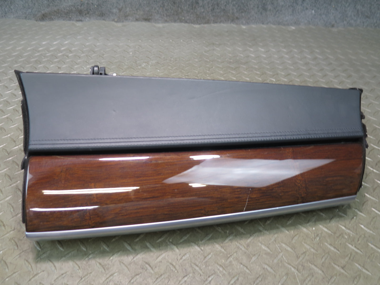 2008-2014 BMW E71 E72 X6 Dash Glove Box Compartment Storage Door Lid