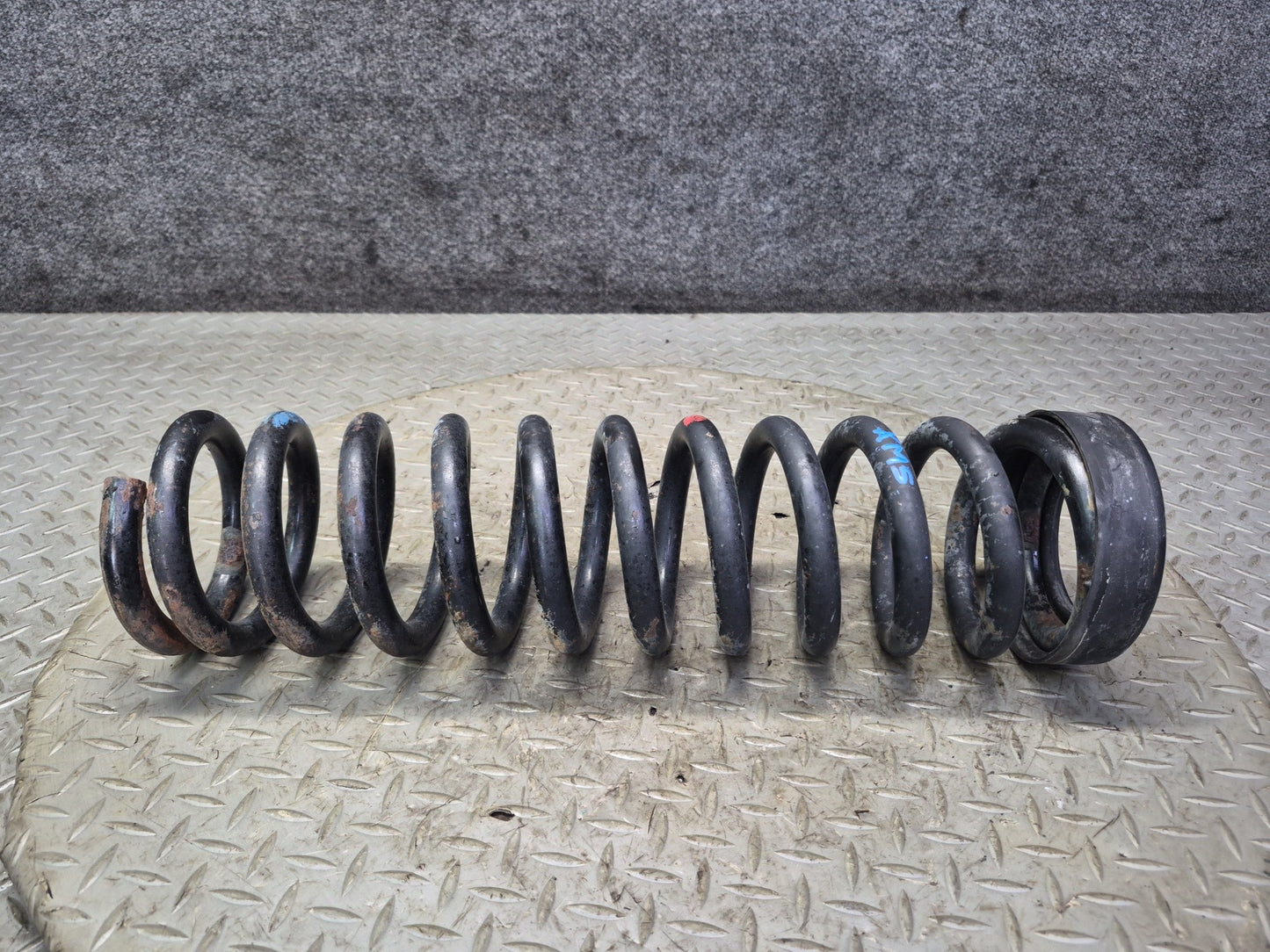 86-91 Mercedes W126 560SEL Set of 2 Rear Left & Right Coil Spring 107K OEM