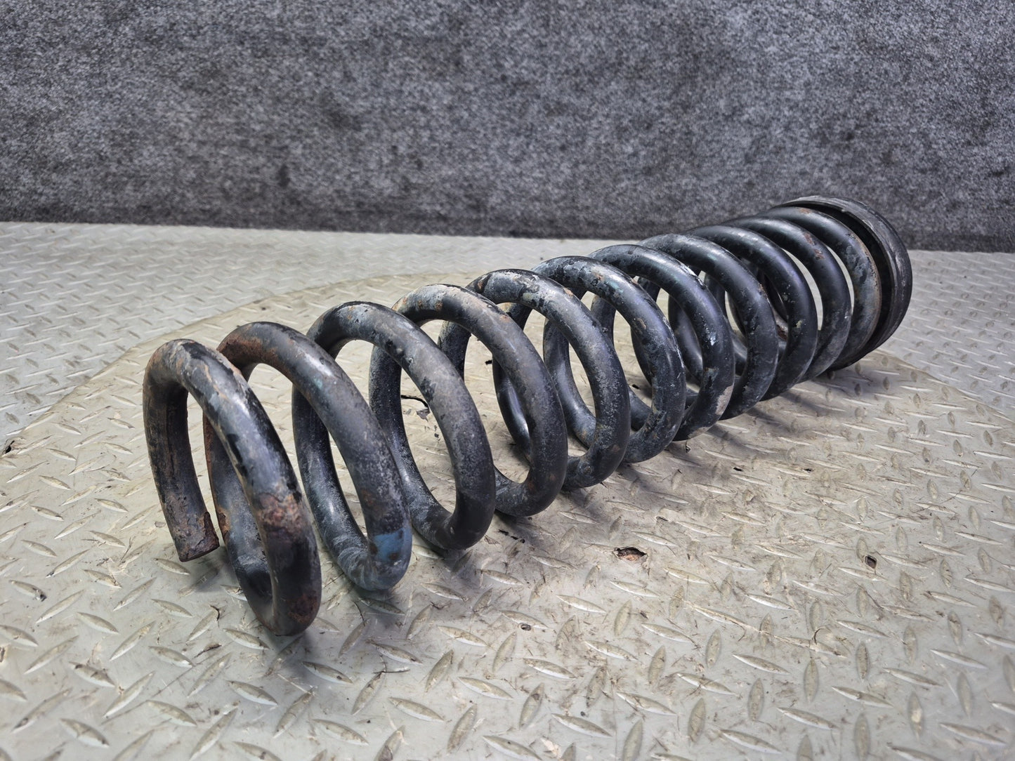 86-91 Mercedes W126 560SEL Set of 2 Rear Left & Right Coil Spring 107K OEM