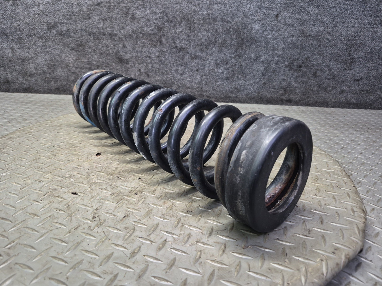 86-91 Mercedes W126 560SEL Set of 2 Rear Left & Right Coil Spring 107K OEM