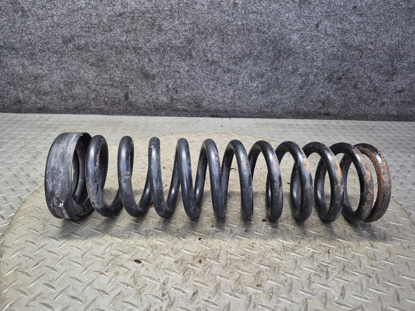 86-91 Mercedes W126 560SEL Set of 2 Rear Left & Right Coil Spring 107K OEM