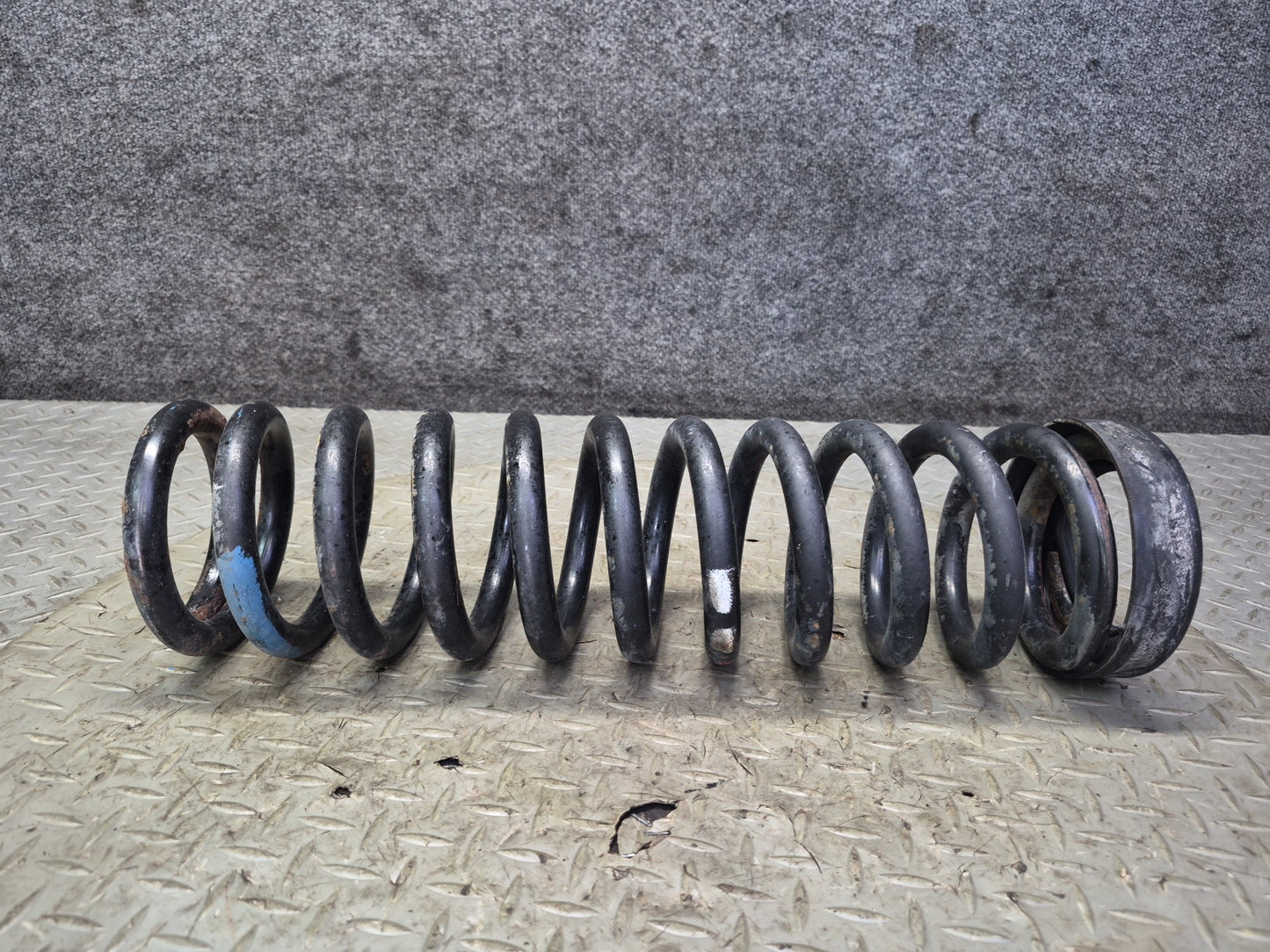 86-91 Mercedes W126 560SEL Set of 2 Rear Left & Right Coil Spring 107K OEM