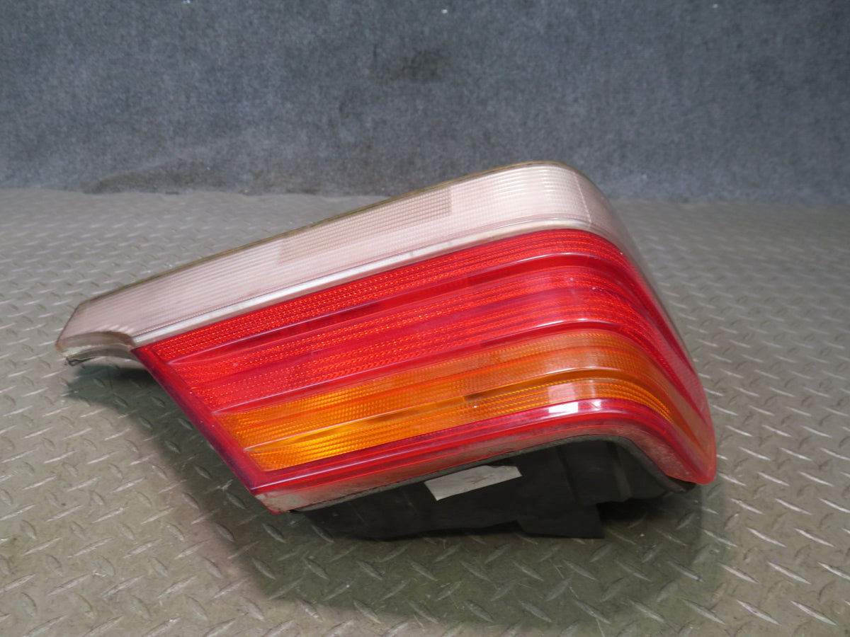 95-96 Mercedes W140 S420 S500 Sedan Rear Left Tail Light Lamp Damaged