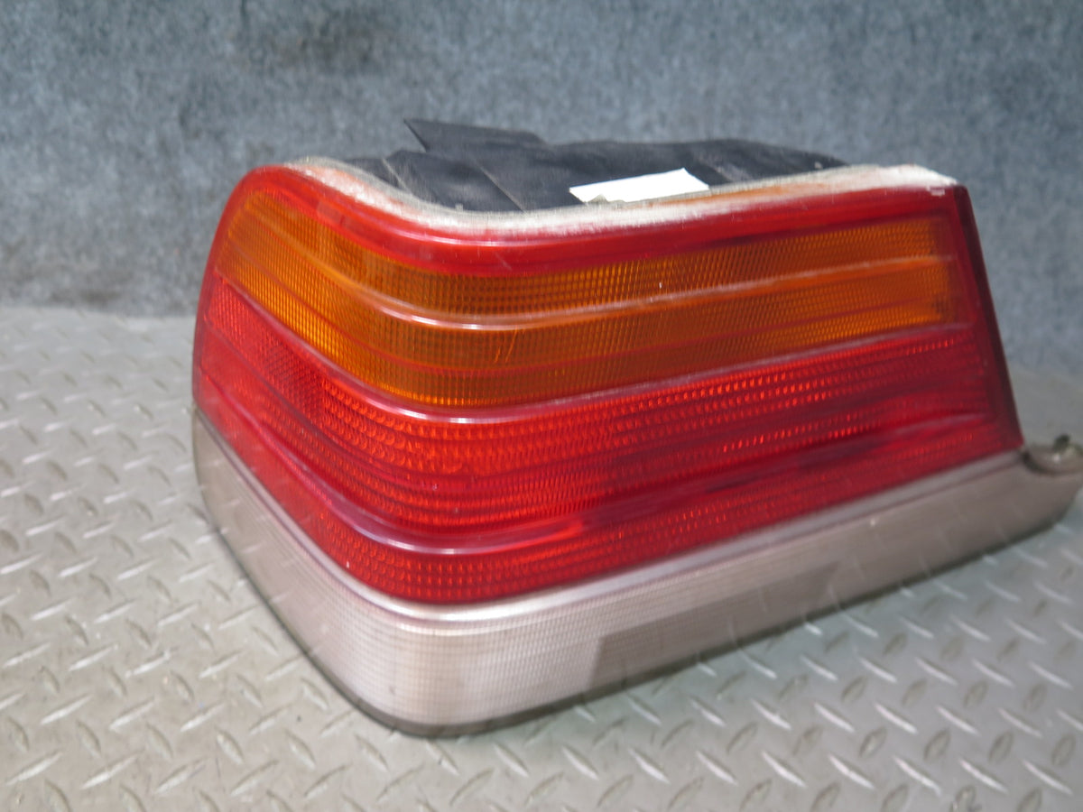 95-96 Mercedes W140 S420 S500 Sedan Rear Left Tail Light Lamp Damaged