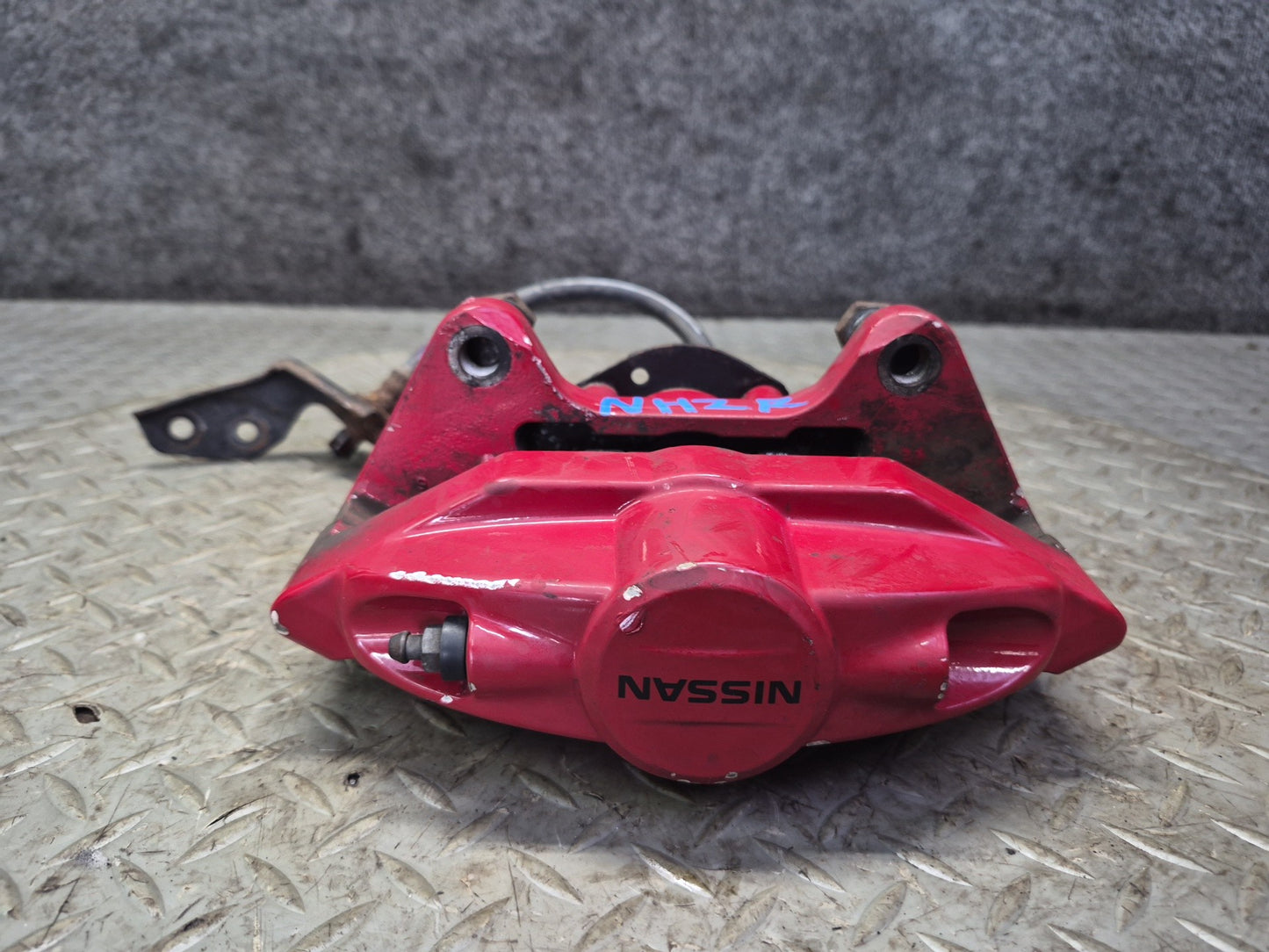 10-20 Nissan Z34 370Z Rear Left & Right Sport Brake Caliper Set Akebono 72K OEM