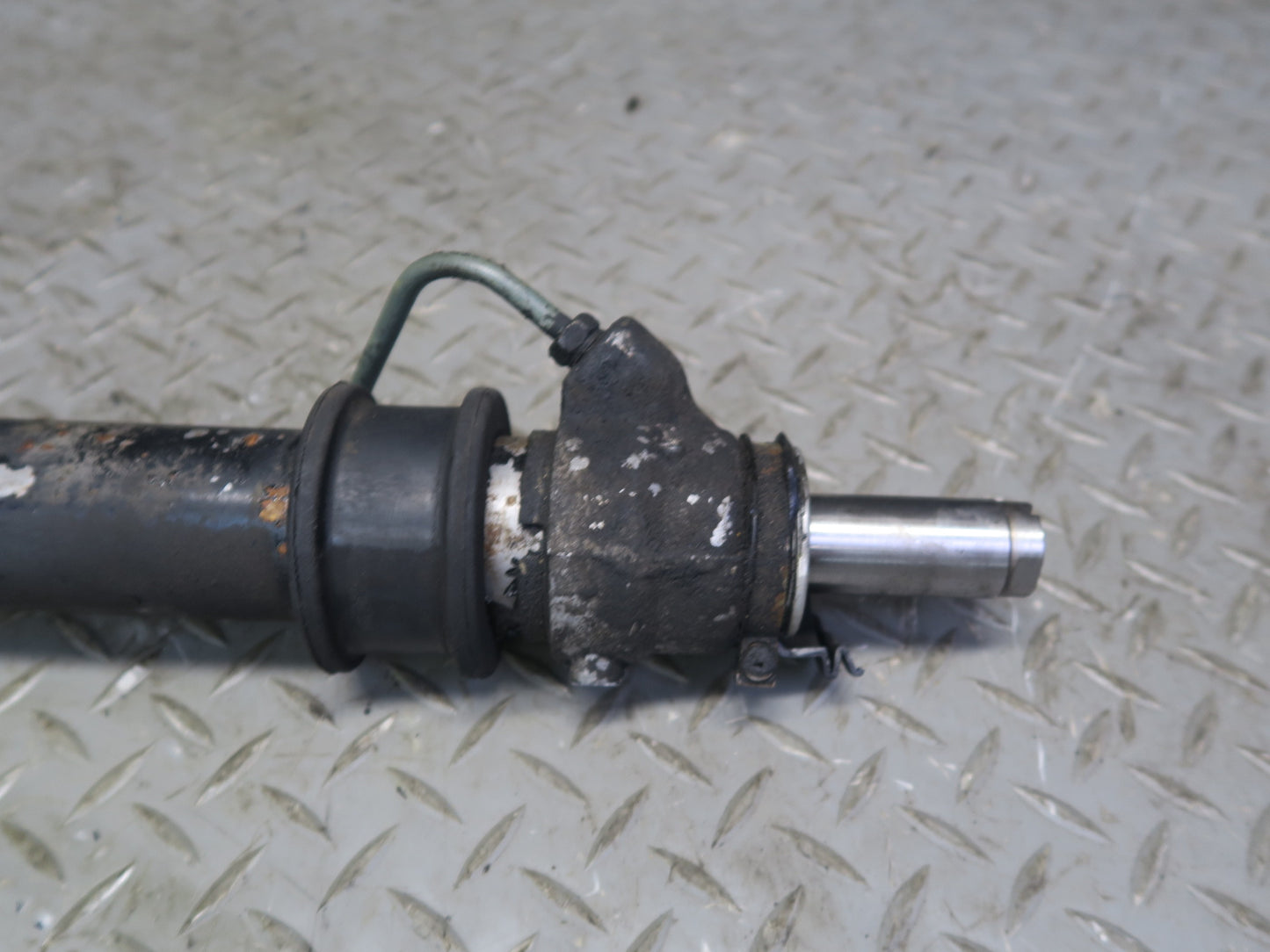 84-86 Nissan Z31 300ZX NON Turbo Power Steering Rack & Pinion OEM