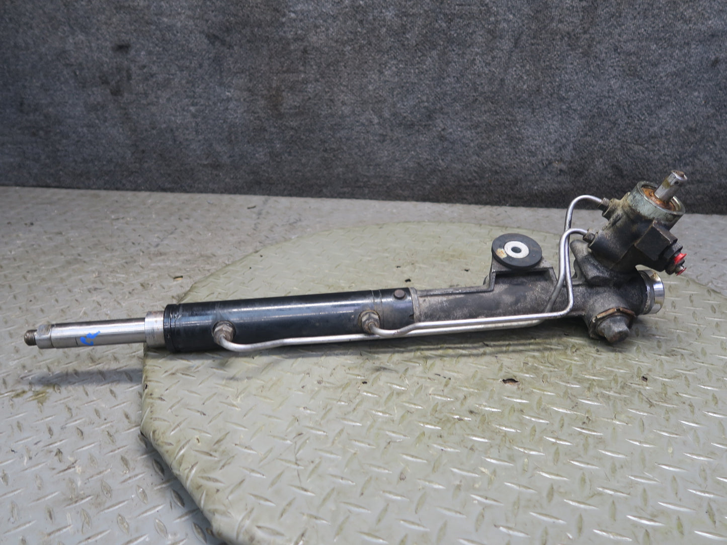 89-96 Chevrolet Corvette C4 Power Steering Gear Rack & Pinion 26008290 OEM