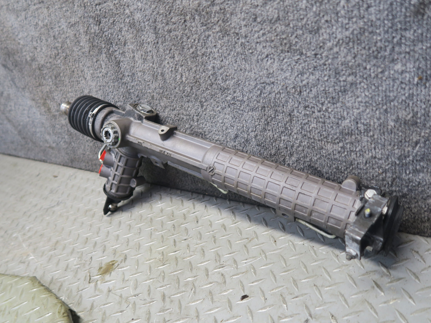 02-06 BMW E46 330Ci Power Steering Rack & Pinion Yellow TAG 6774325 OEM
