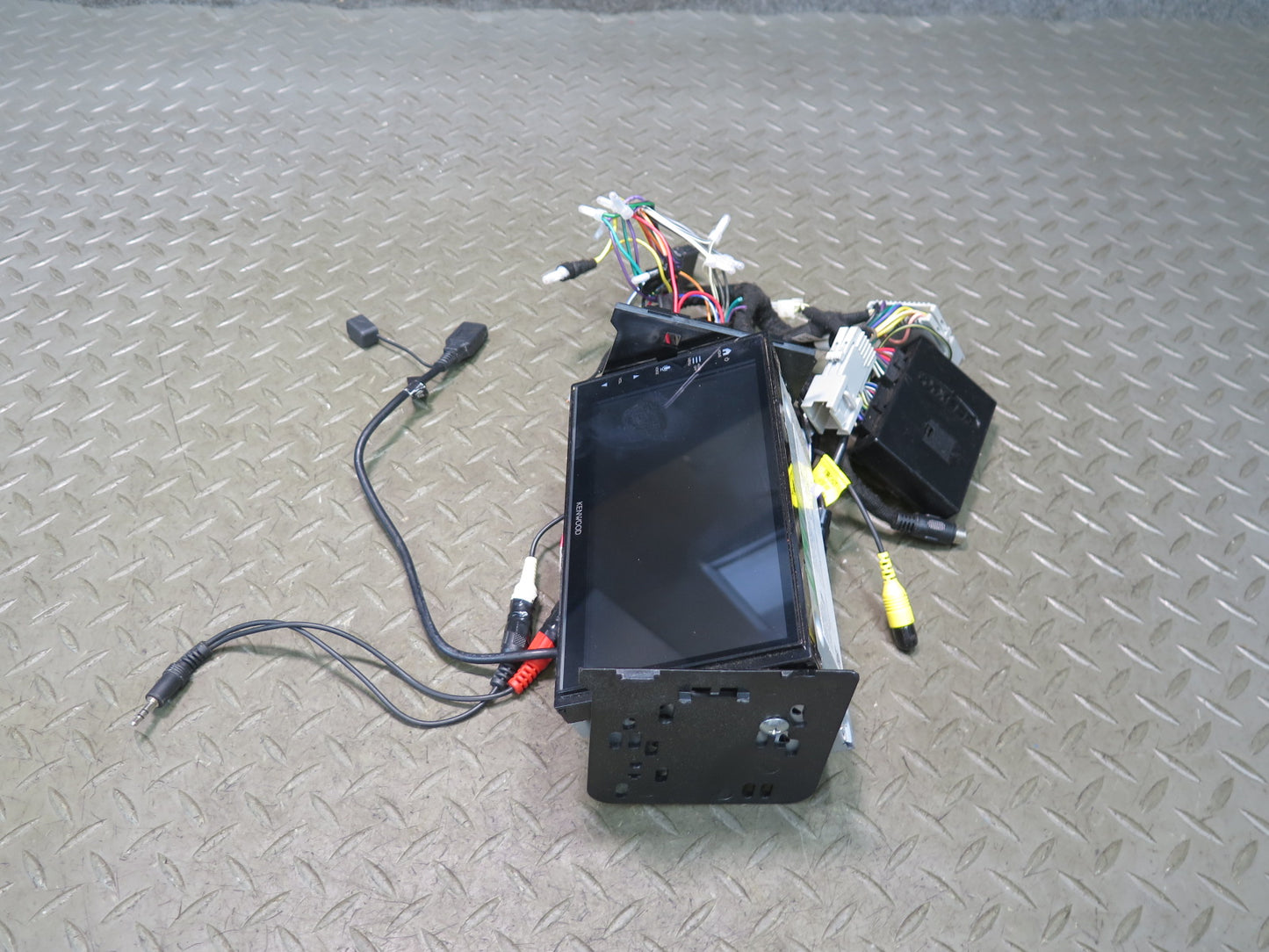 2003-2007 Hummer H2 Kenwood DMX4707S Bluetooth Car Audio Receiver Player