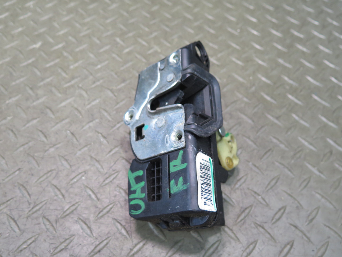 2003-2007 Hummer H2 Front Right Pass Side Door Lock Latch Actuator