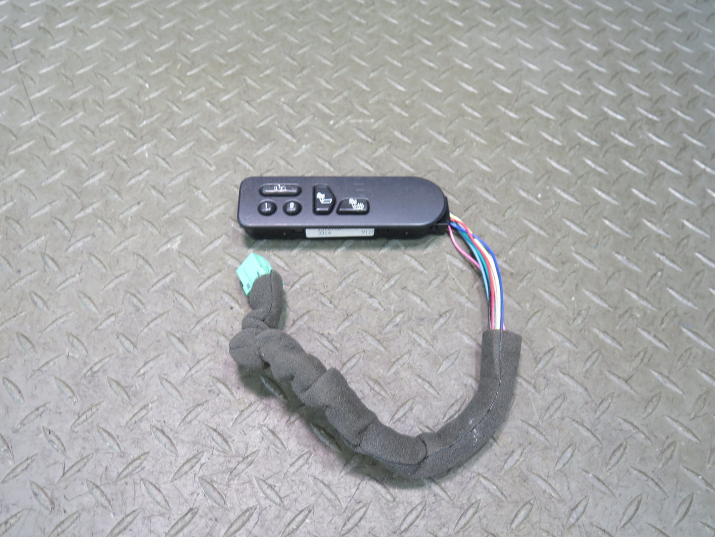 2003-2004 Hummer H2 Front Left Driver Side Door Seat Memory Heat Heater Switch