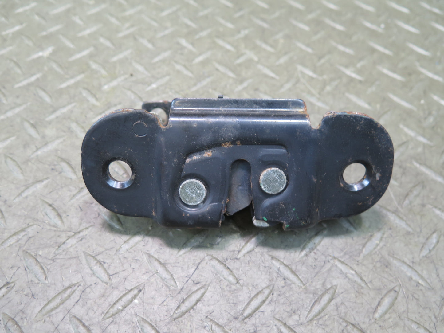 2003-2009 Hummer H2 Rear Trunk Lid Tailgate Liftgate Trunk Lock Latch Set of 2