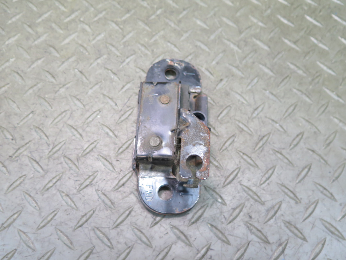2003-2009 Hummer H2 Rear Trunk Lid Tailgate Liftgate Trunk Lock Latch Set of 2