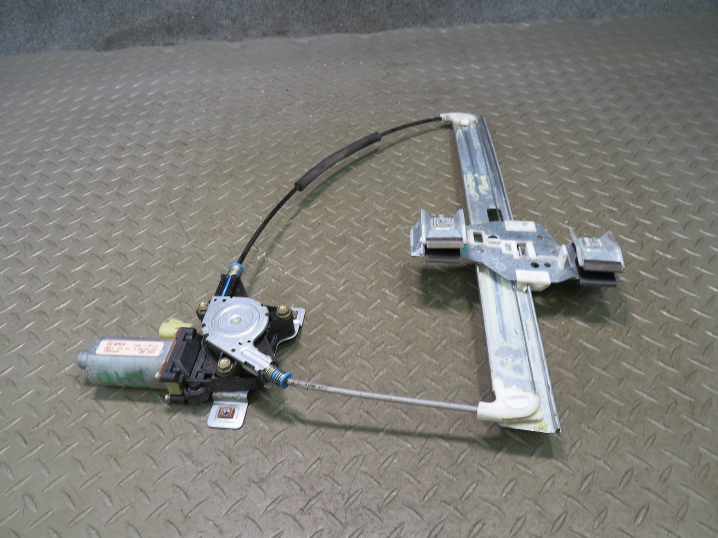 2003-2009 Hummer H2 Rear Right Side Door Window Regulator W/ Motor