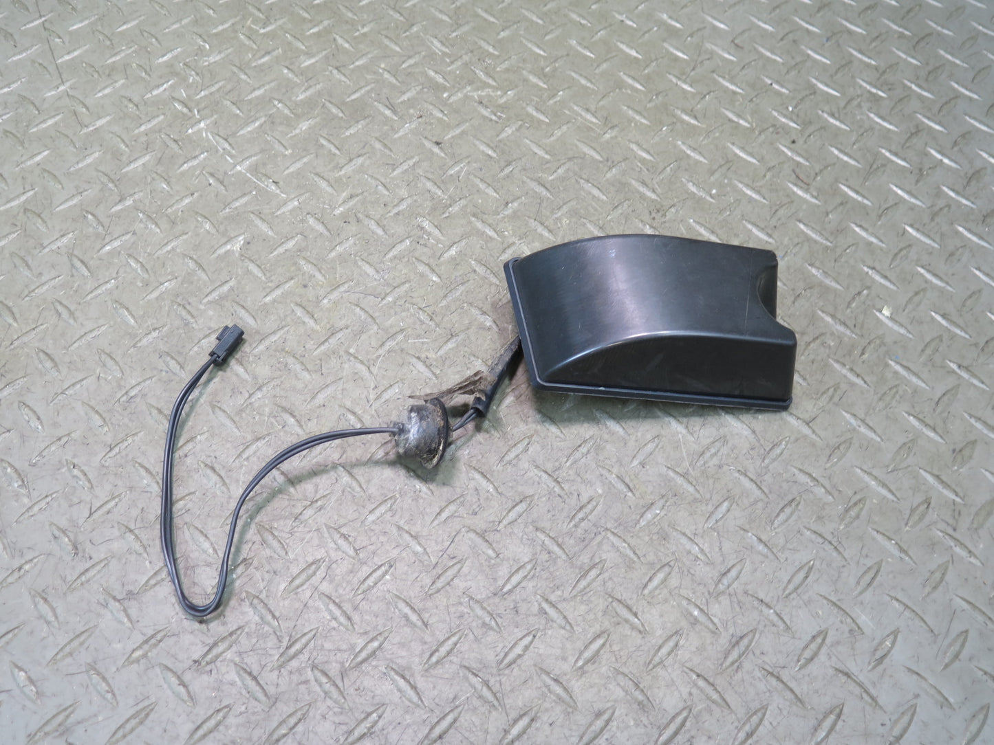 2003-2009 Hummer H2 Rear Roof Clearance Marker Light Lamp Set of 2