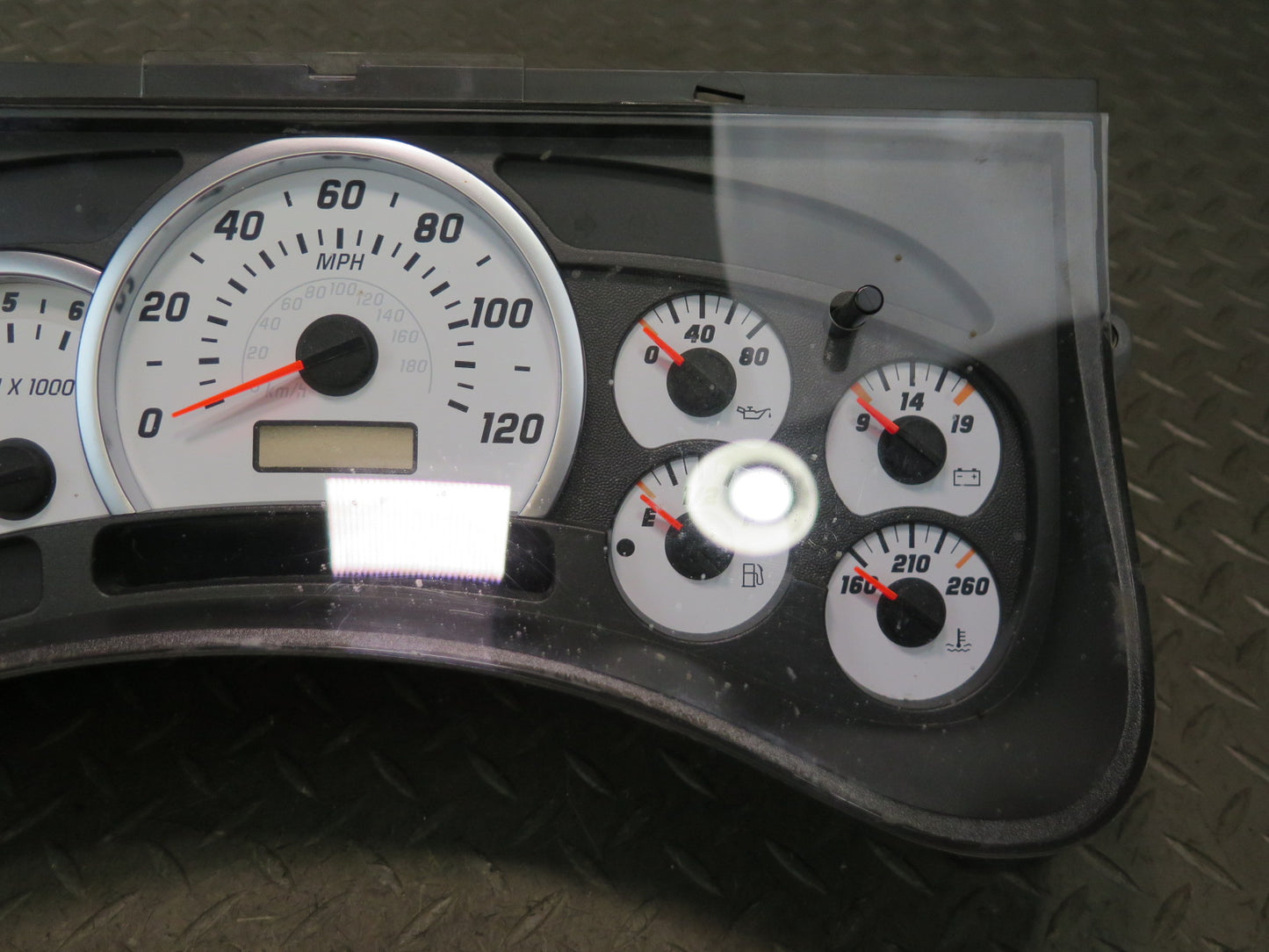 2004 Hummer H2 Dash Instrument Cluster Gauge Speedometer 15114639