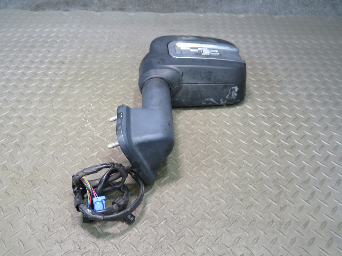 2003-2005 Hummer H2 Left Door Exterior Heated Side View Mirror Without Glass