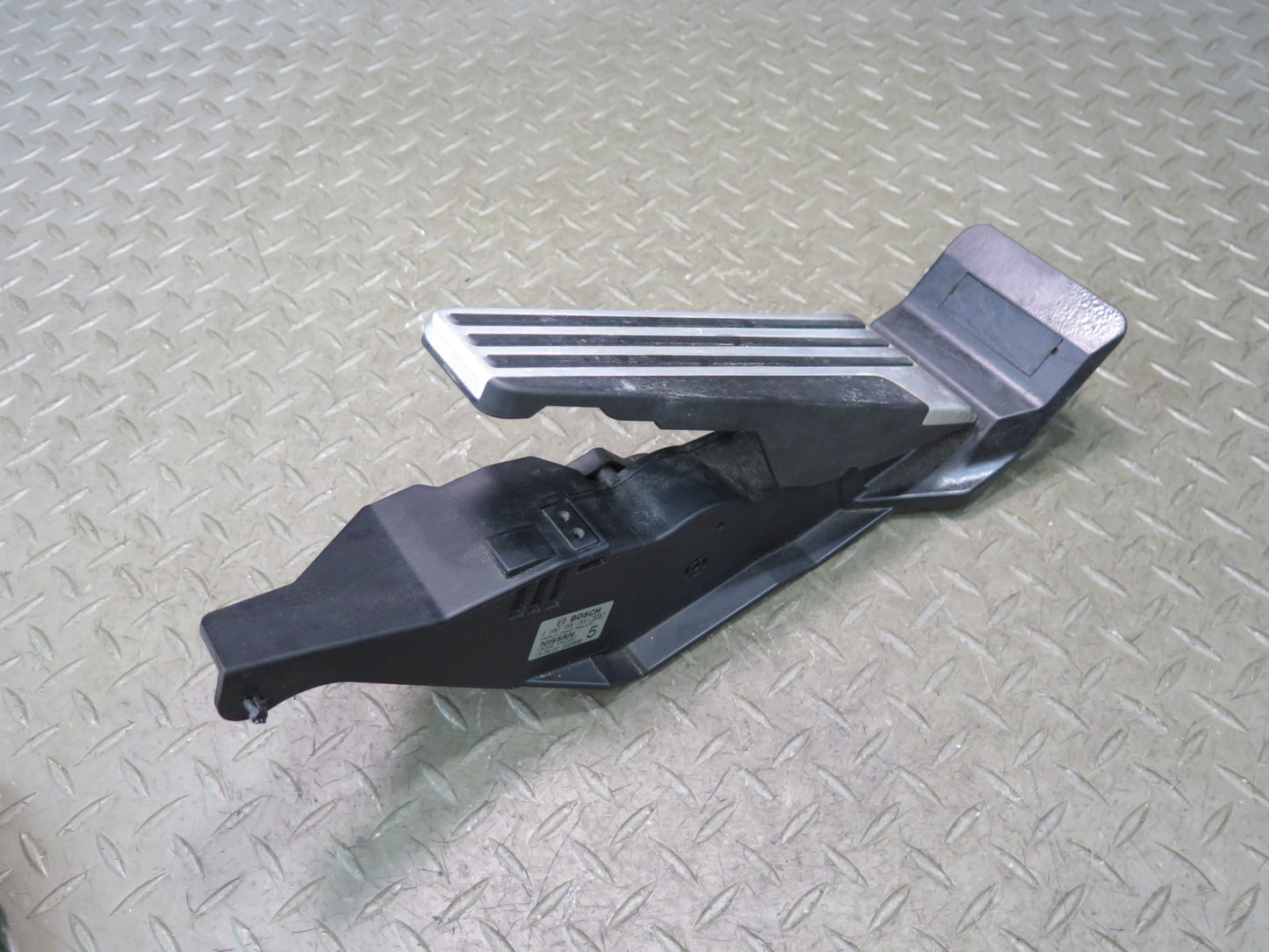 09-20 Nissan Z34 370Z Gas Acceleration Pedal 18002-1NC0C OEM
