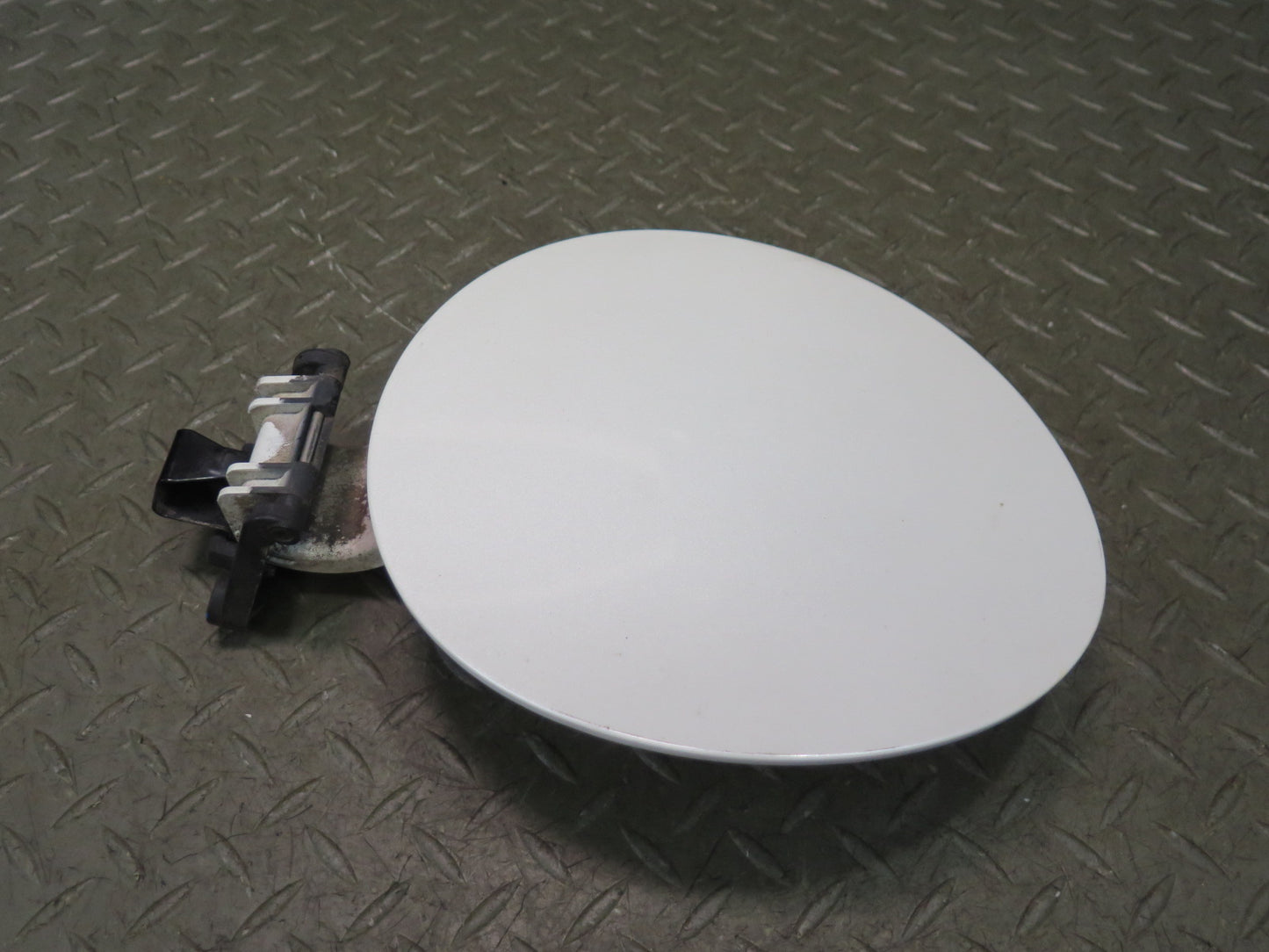 09-20 Nissan Z34 370Z Fuel Tank Filler Door Lid Cover Pearl White OEM