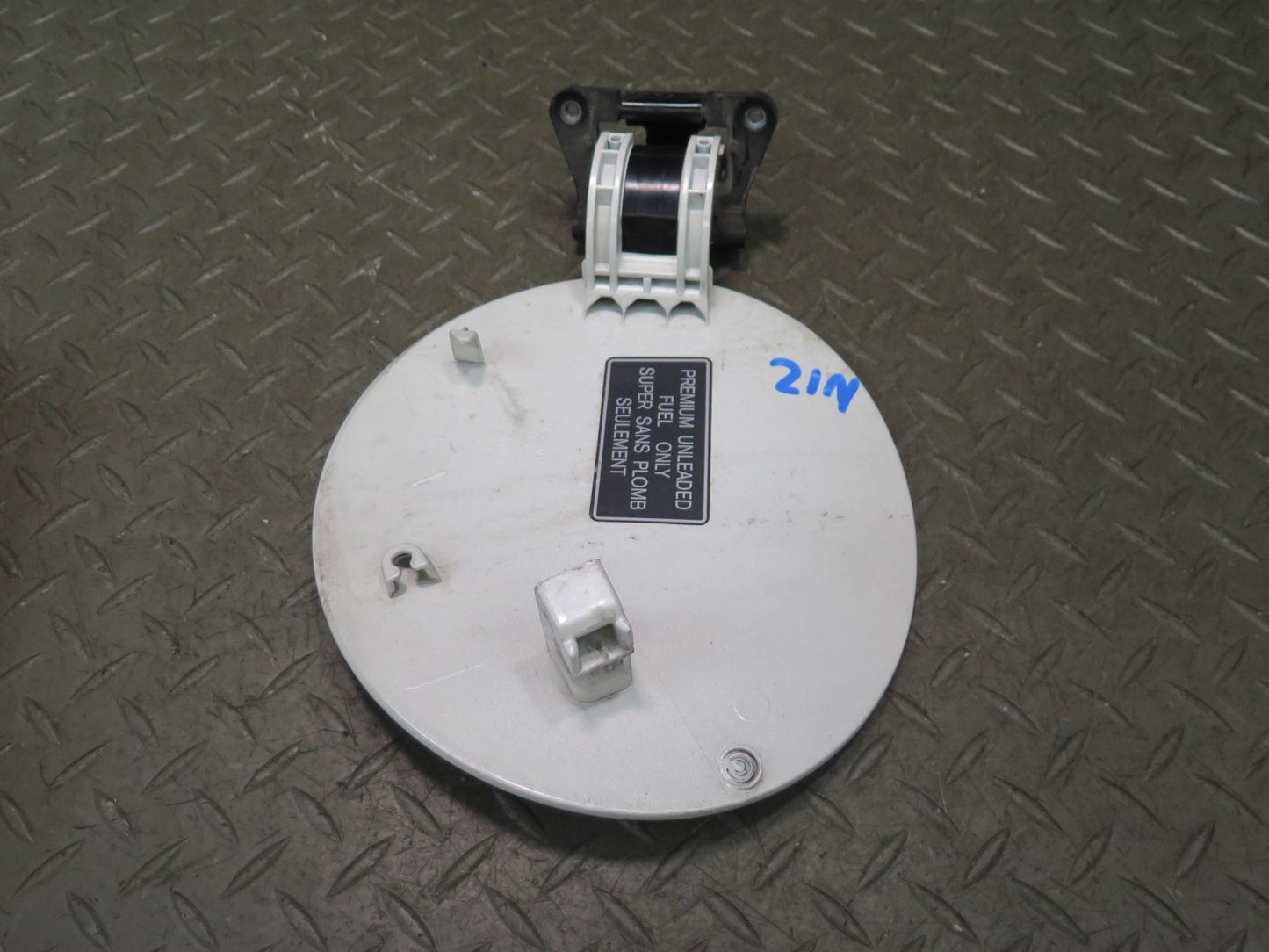 09-20 Nissan Z34 370Z Fuel Tank Filler Door Lid Cover Pearl White OEM