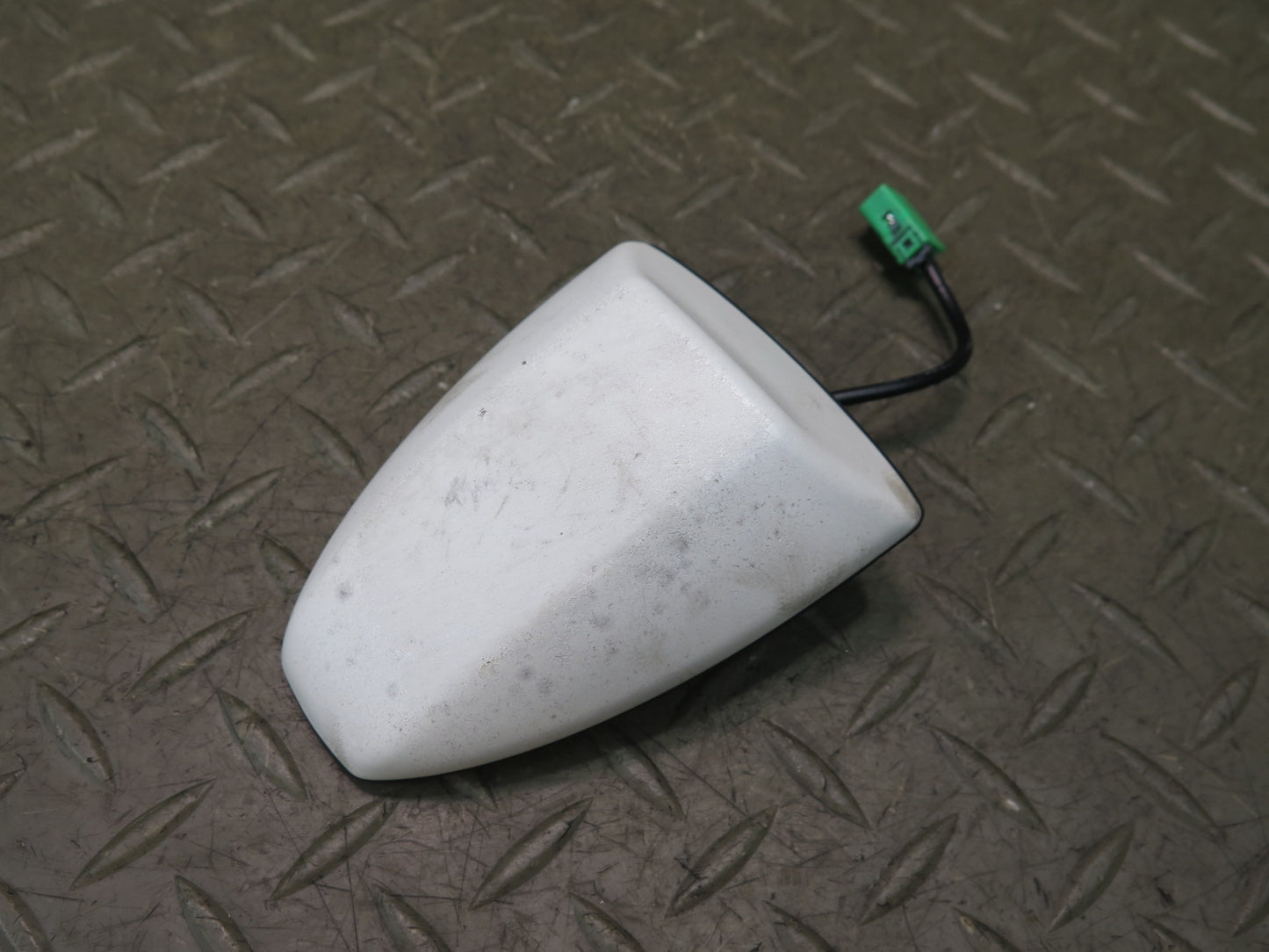 09-20 Nissan Z34 370Z Coupe Radio Roof Antenna Pearl White OEM