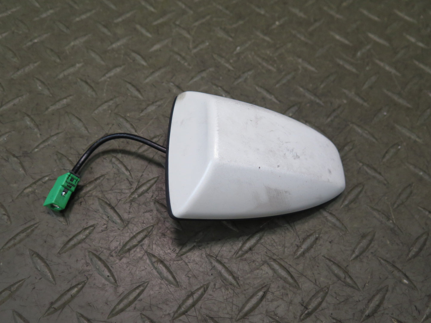 09-20 Nissan Z34 370Z Coupe Radio Roof Antenna Pearl White OEM