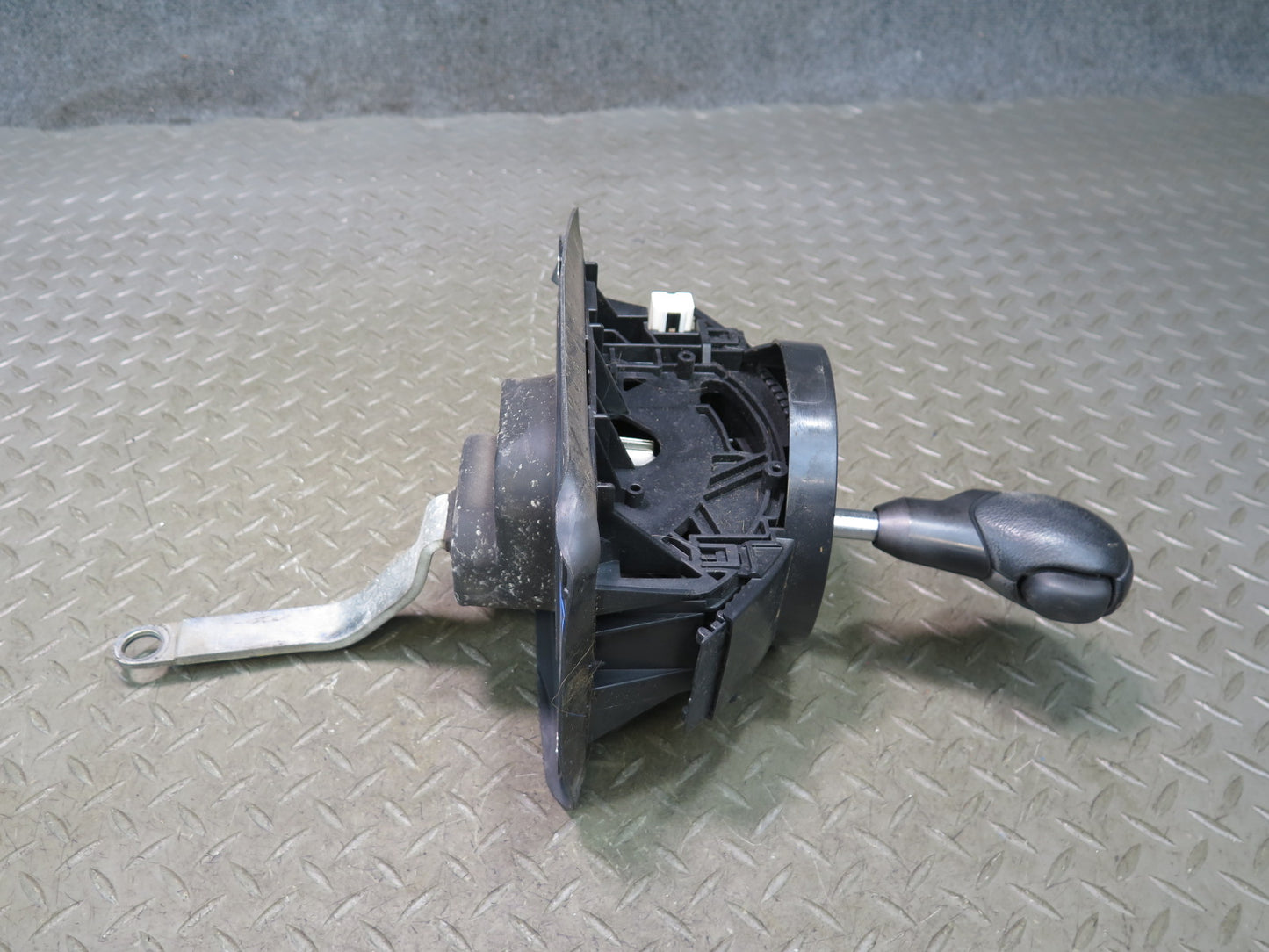 09-20 Nissan 370Z Z34 A/T Automatic Transmission Gear Shifter Assembly OEM