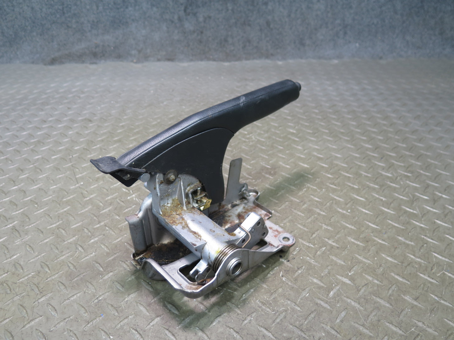 09-20 Nissan Z34 370Z Emergency Parking Hand Brake Handle Lever OEM