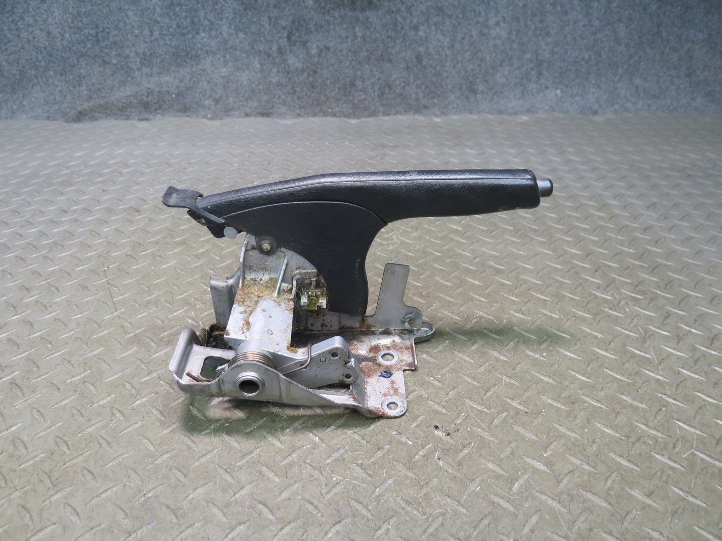 09-20 Nissan Z34 370Z Emergency Parking Hand Brake Handle Lever OEM