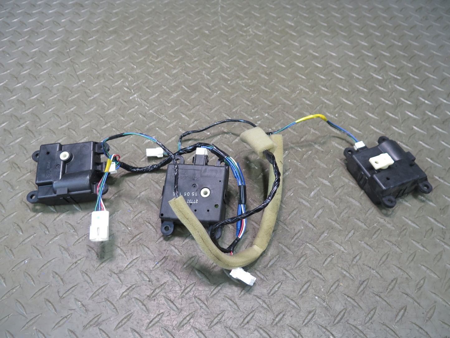 09-20 Nissan Z34 370Z Set of 3 A/C Heater Flap Door Actuator Motor Wiring OEM