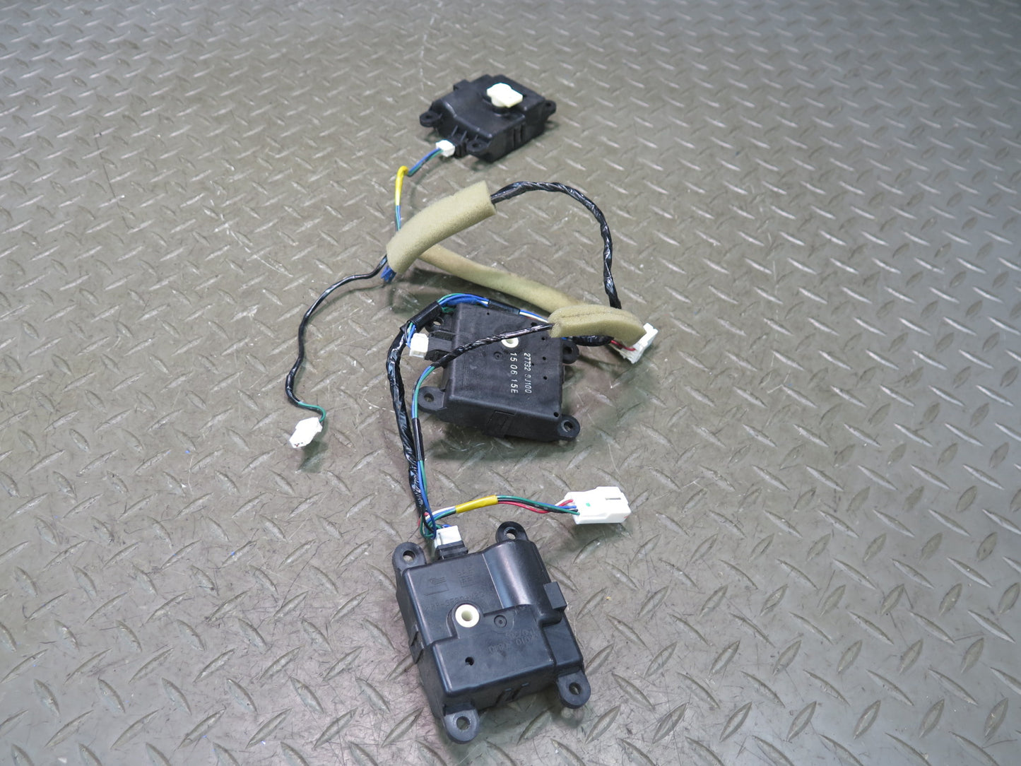 09-20 Nissan Z34 370Z Set of 3 A/C Heater Flap Door Actuator Motor Wiring OEM